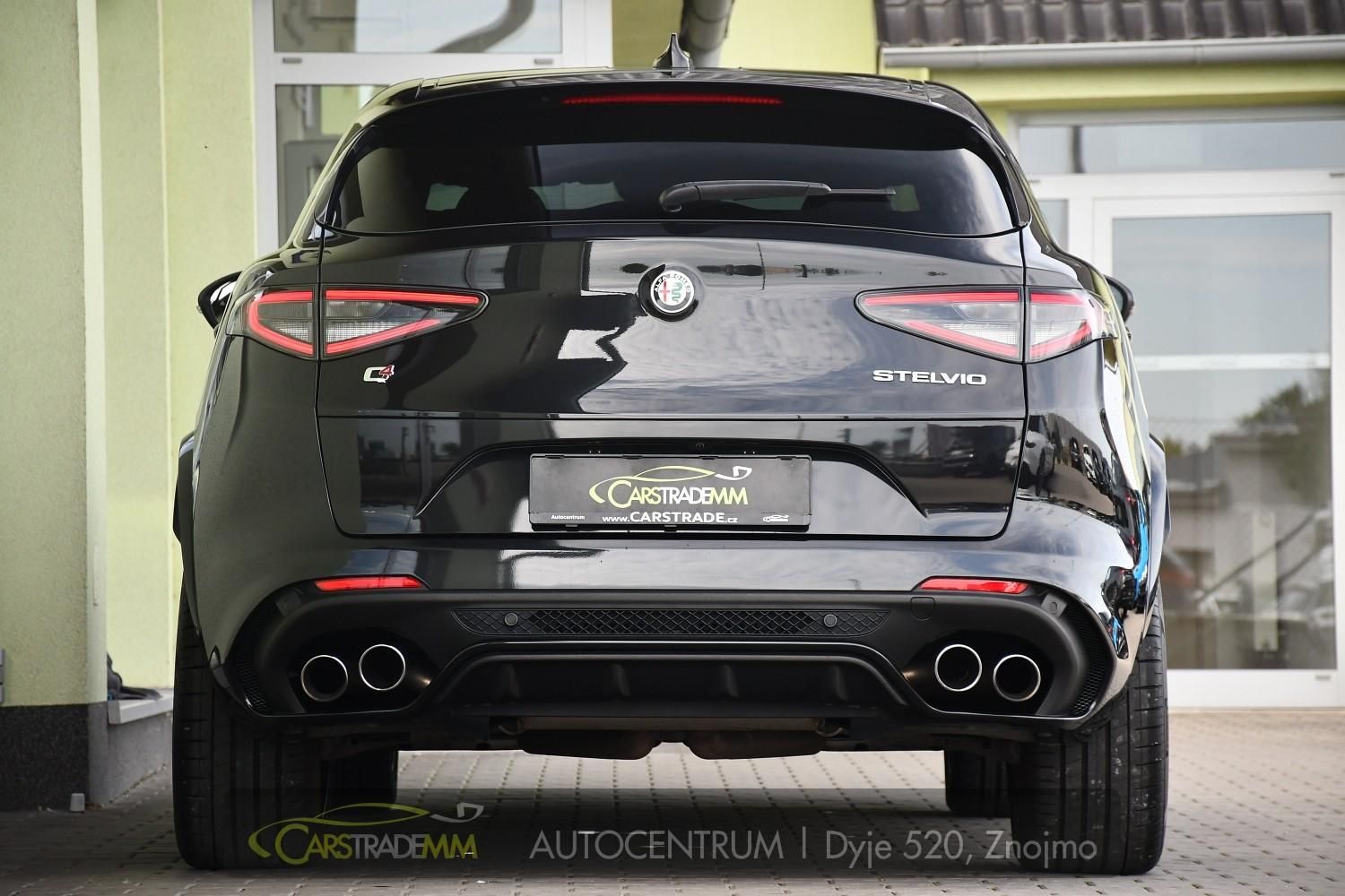 Alfa Romeo Stelvio, 2.9V6 Bi-T.382 kW QUADRIFOGLIO - fotka 4