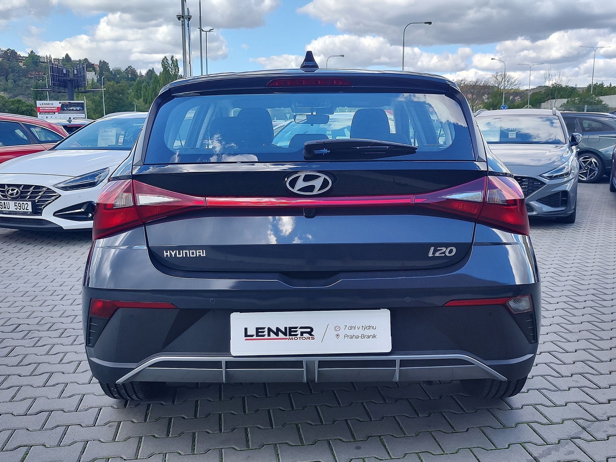 Hyundai i20, 1.2i/57kW Wave - fotka 6