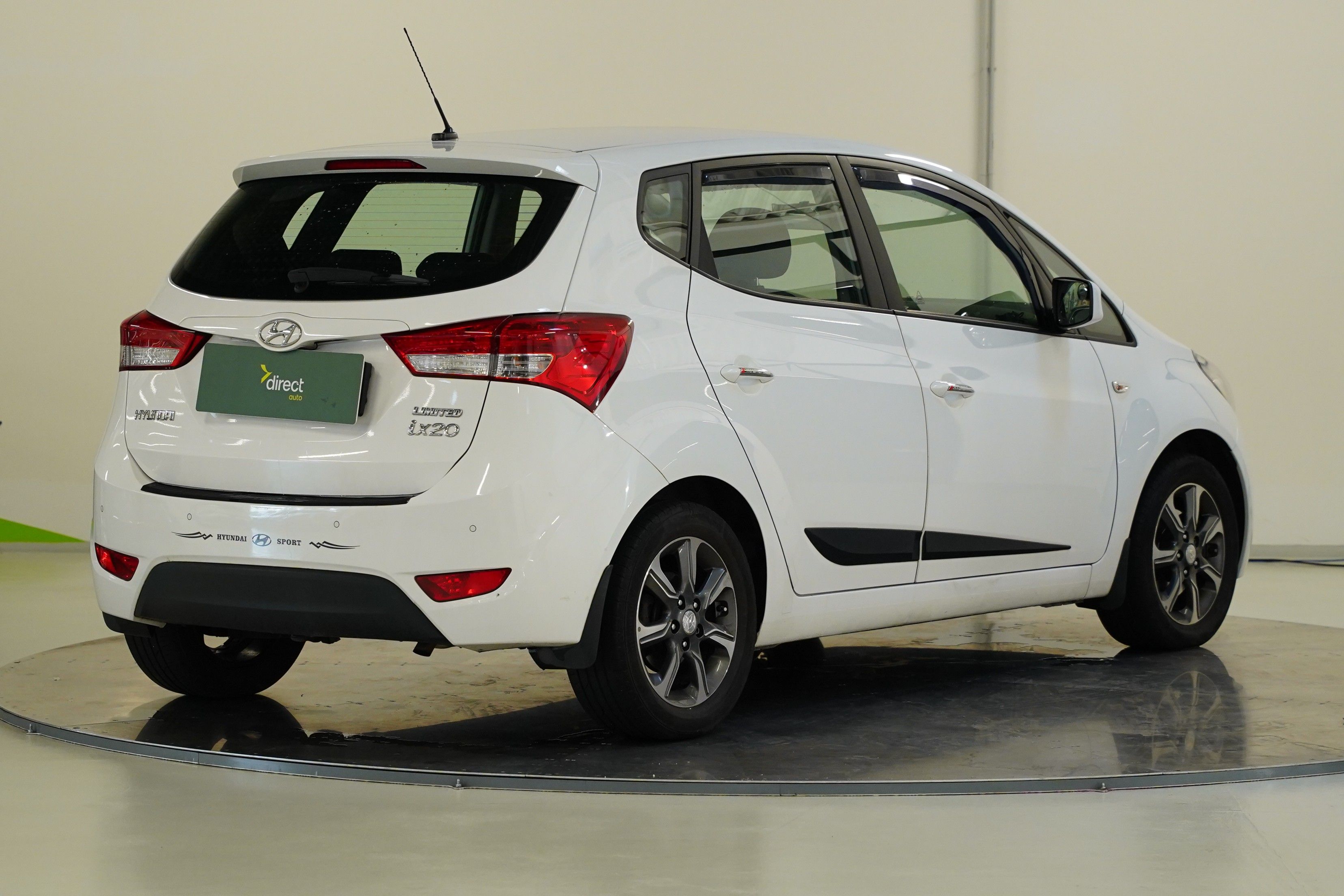 Hyundai ix20, 1.6 CVVT 91 kW - fotka 2