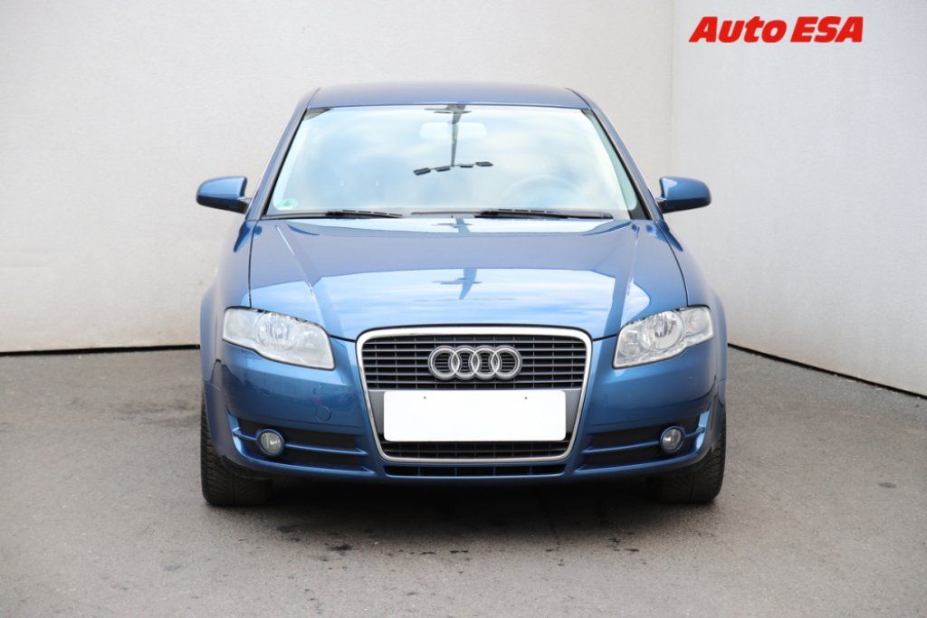 Audi A4, 3.2 FSI,ČR - fotka 2