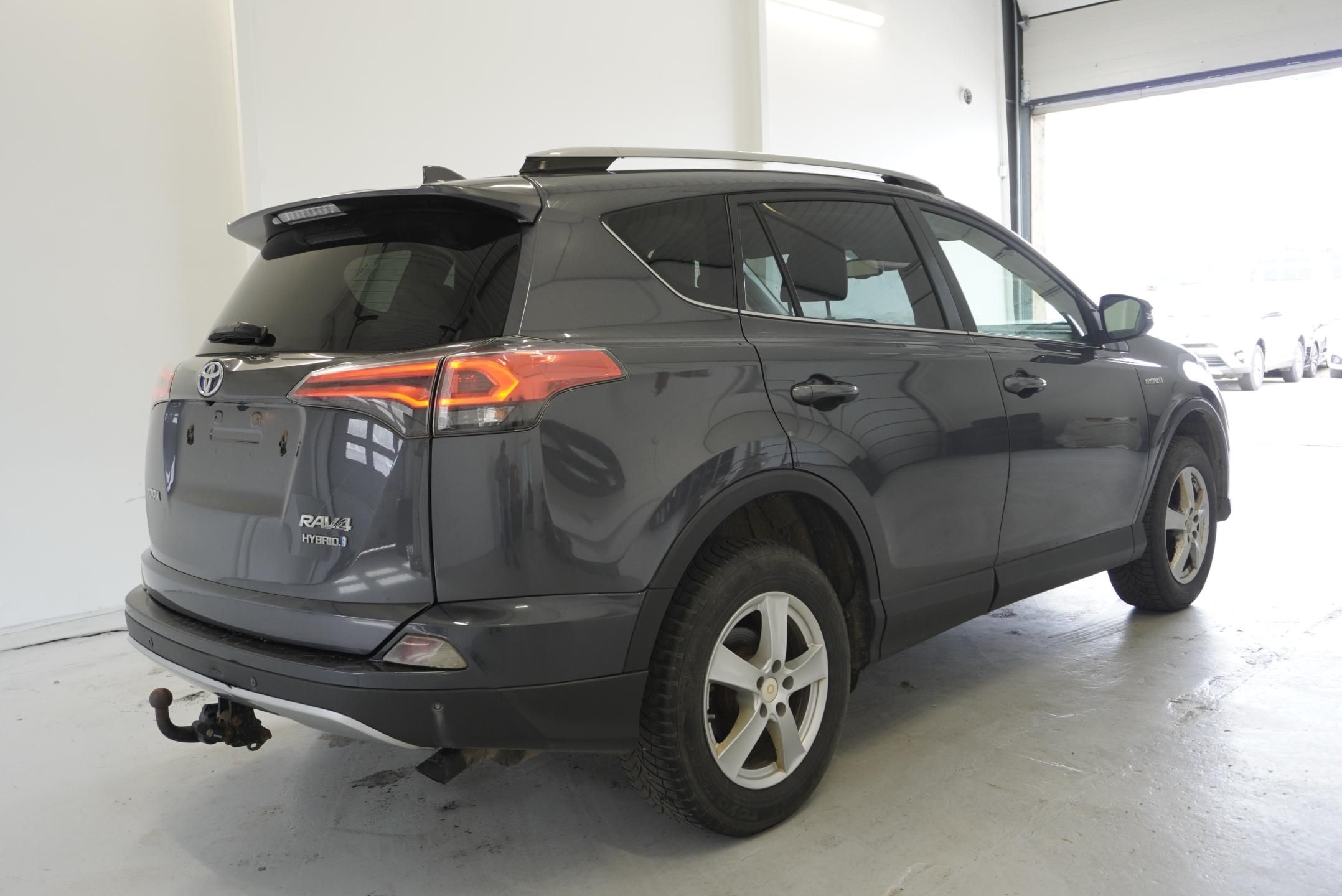Toyota Rav4, 2,5 HYBRID 4X2 AUT. - fotka 5
