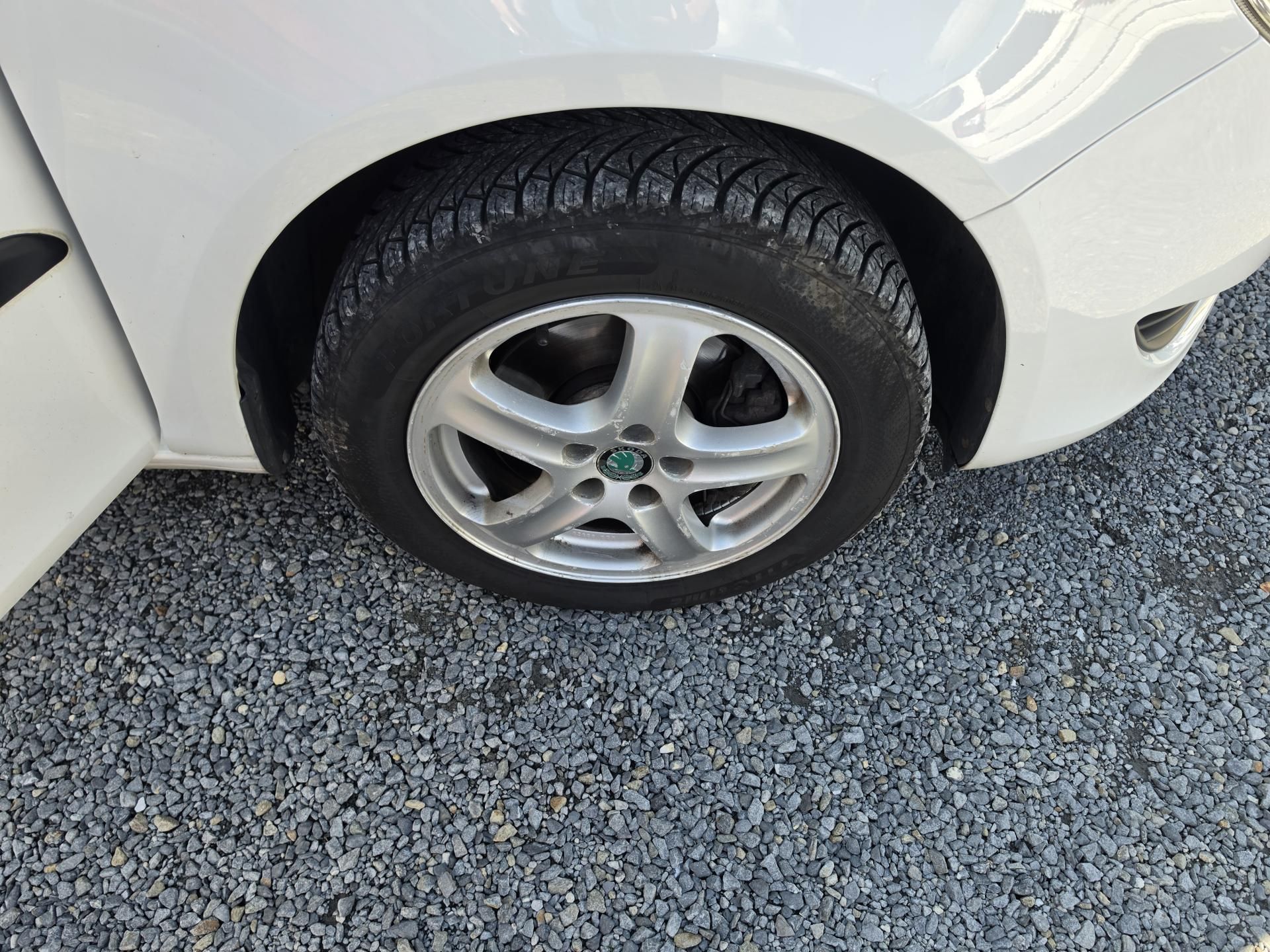 Škoda Roomster, 1.2 TDI Kamera TZ - fotka 5