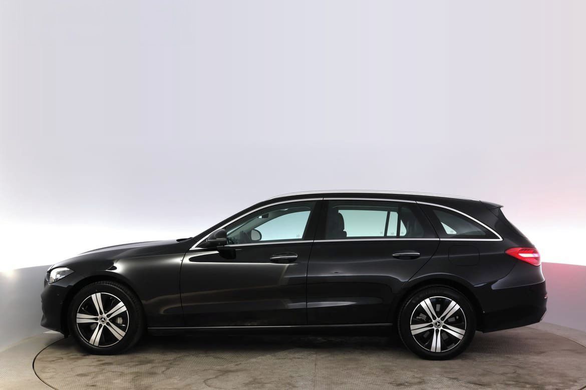 Mercedes-Benz Třídy C, 300e Avantgarde Premium 360 - fotka 3