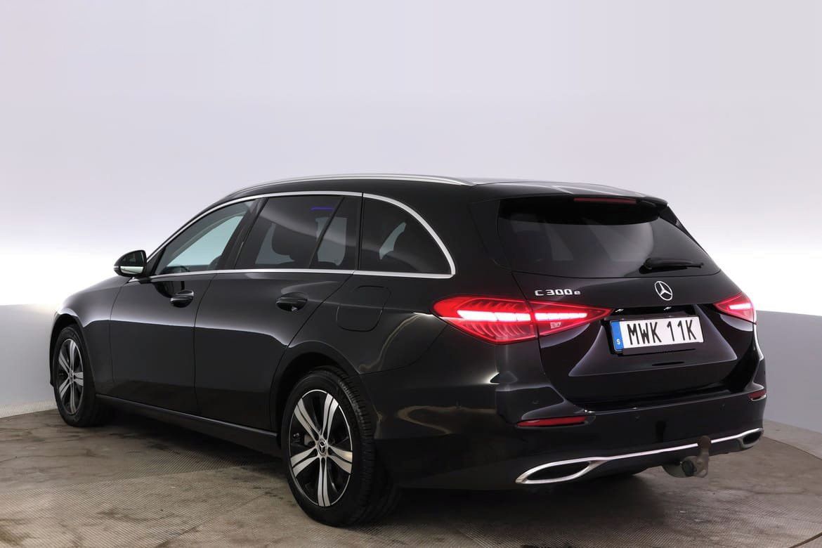 Mercedes-Benz Třídy C, 300e Avantgarde Kamera Tažné - fotka 5