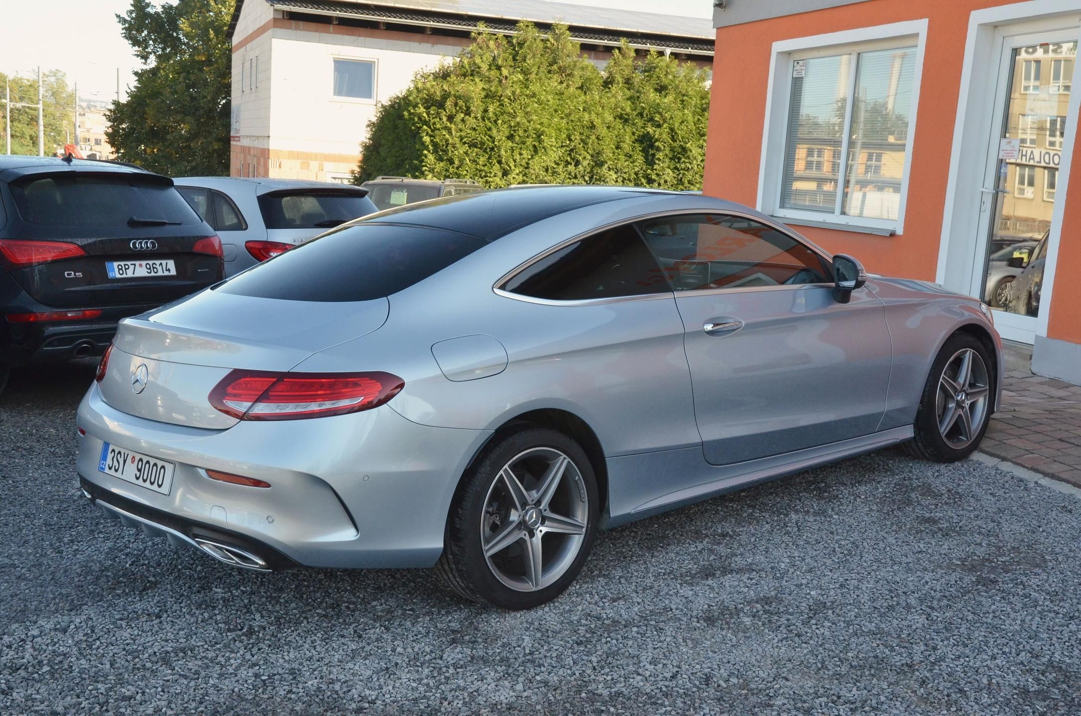 Mercedes-Benz Třídy C, C 250d 4Matic AMG ČR Burmester - fotka 6