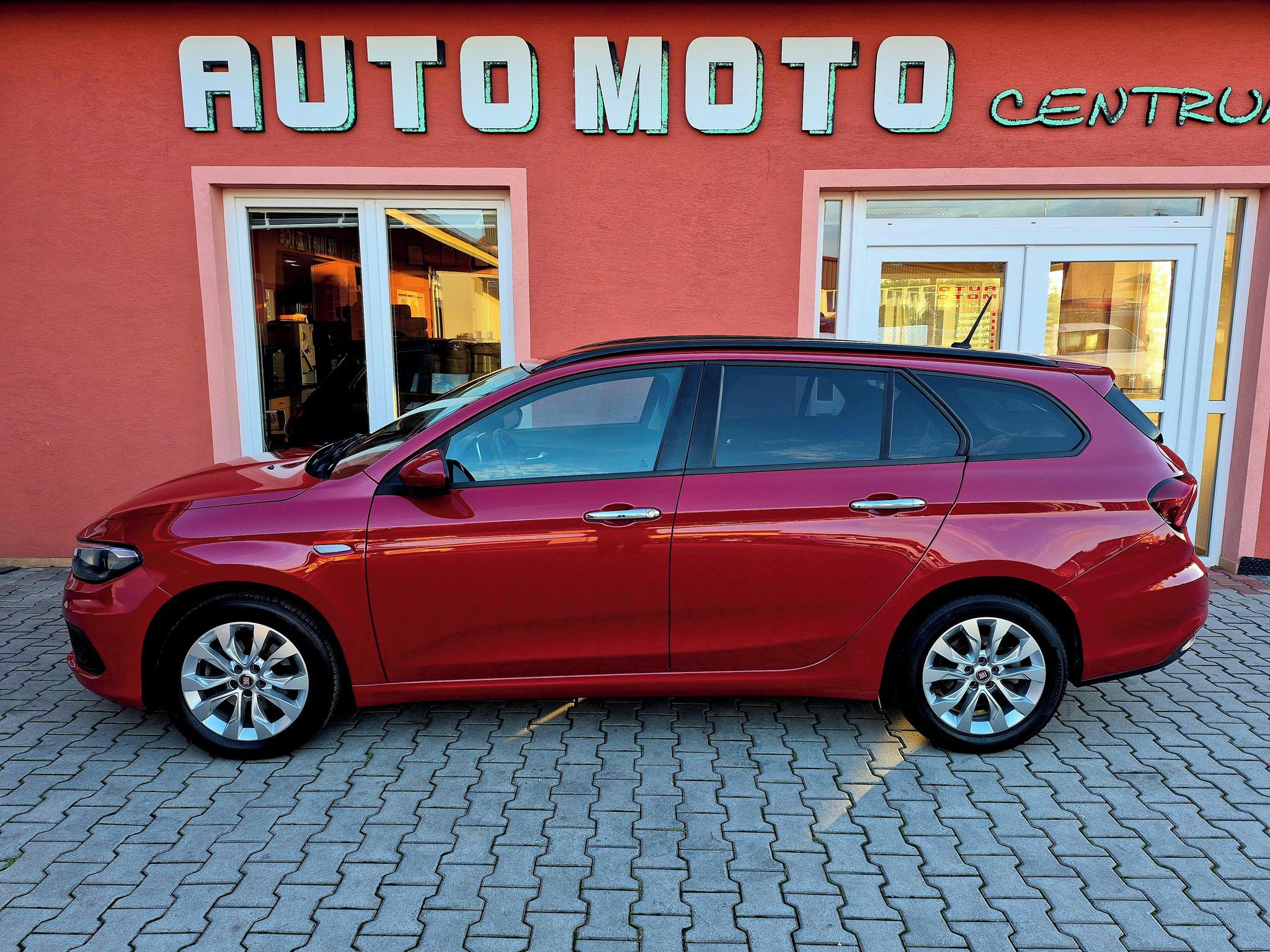 Fiat Tipo, 1.4 Turbo 88kw Lounge - fotka 2