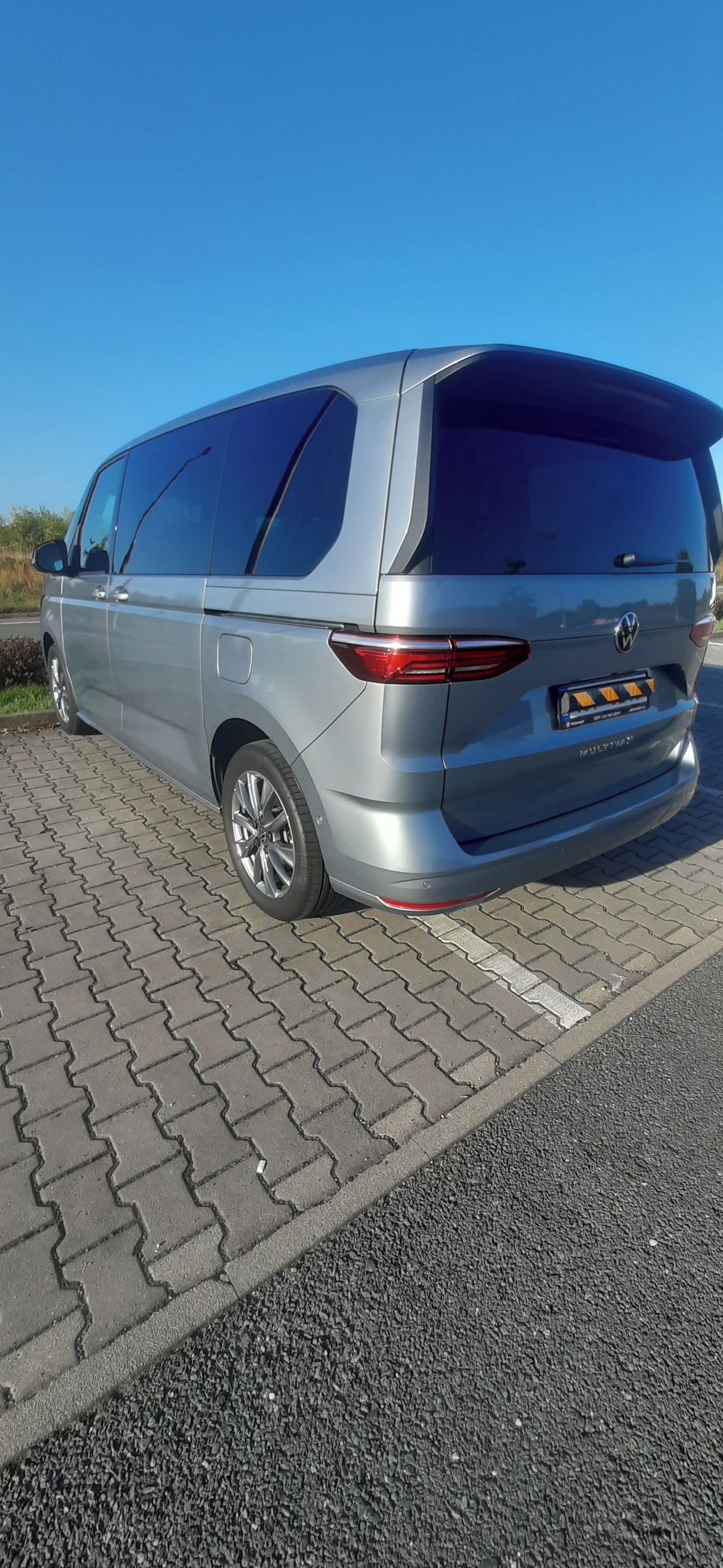 Volkswagen Multivan, Akční Multivan, Life 2,0 - fotka 3