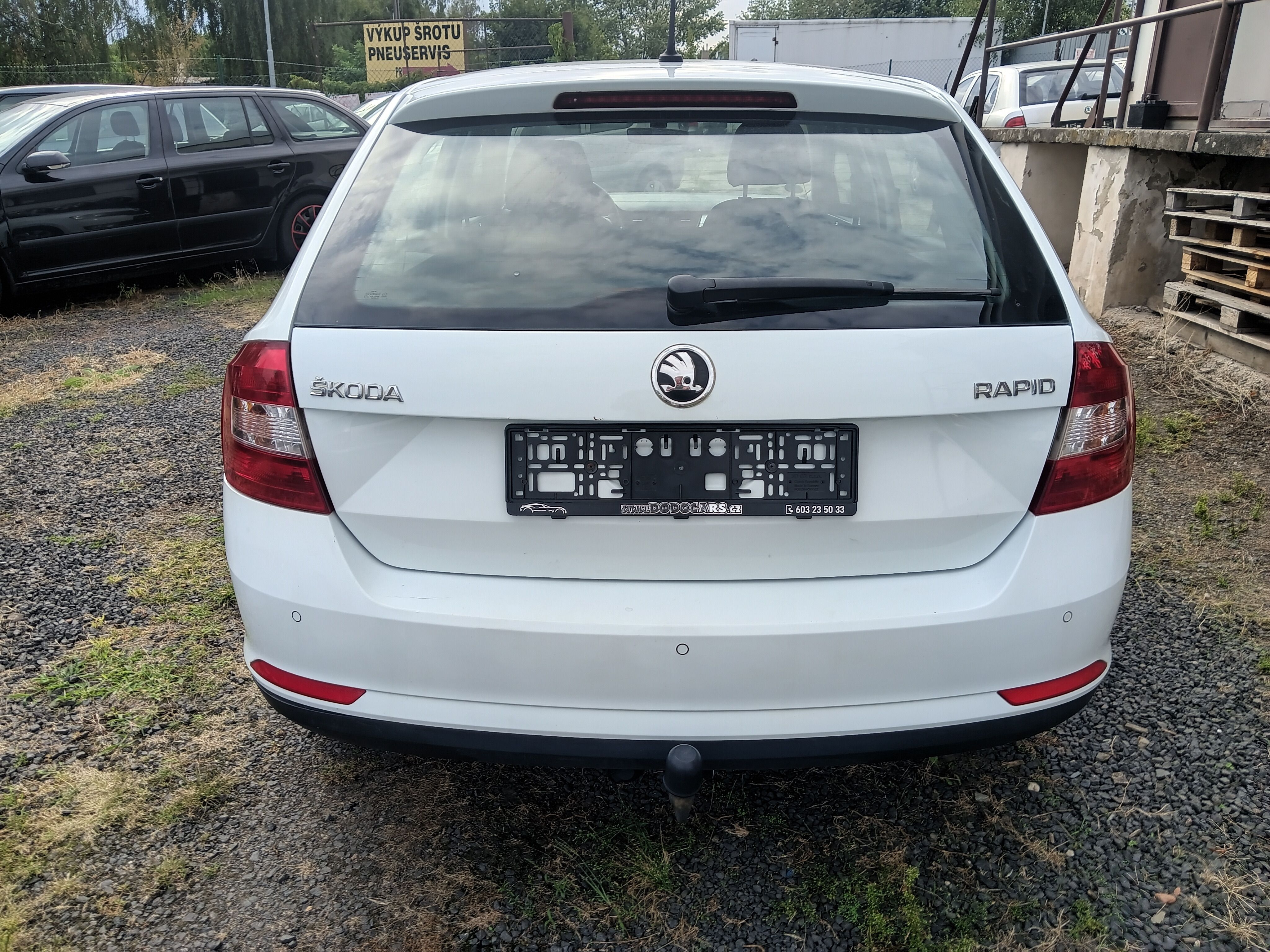 Škoda Rapid, 1.2 TSI Spaceback Ambiton 81KW - fotka 4