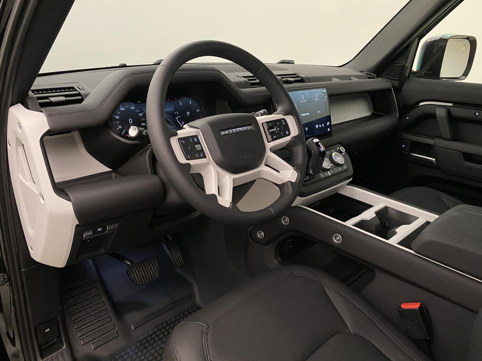 Land Rover Defender, 110 D200 S AWD AUT REZERVACE - fotka 4