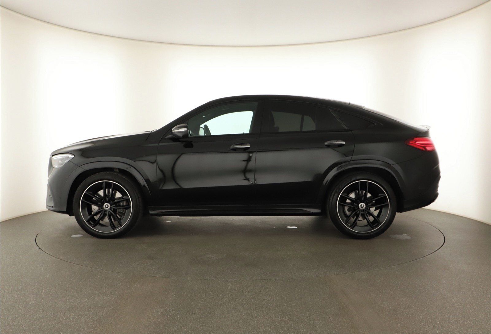 Mercedes-Benz GLE, d 4MATIC, AMG Line, Vzduch - fotka 3