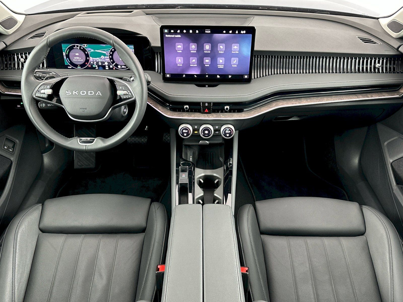 Škoda Superb, Combi iV DSG 1.5TSI 150kW L&K - fotka 5