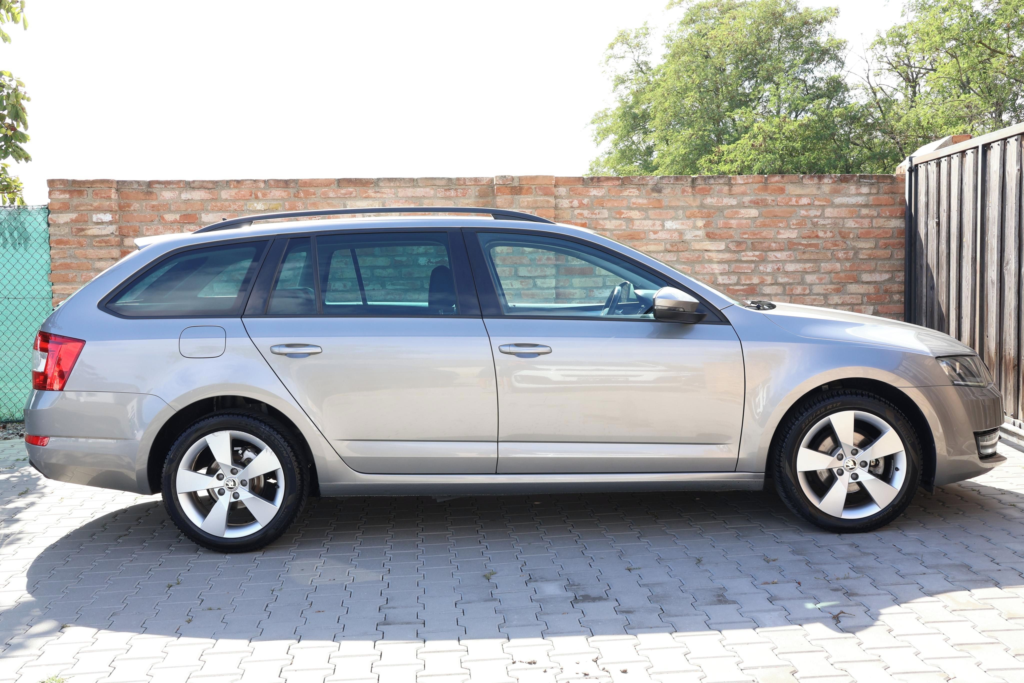 Škoda Octavia, 1.6 TDI DSG STYLE LED 3/2017 - fotka 5
