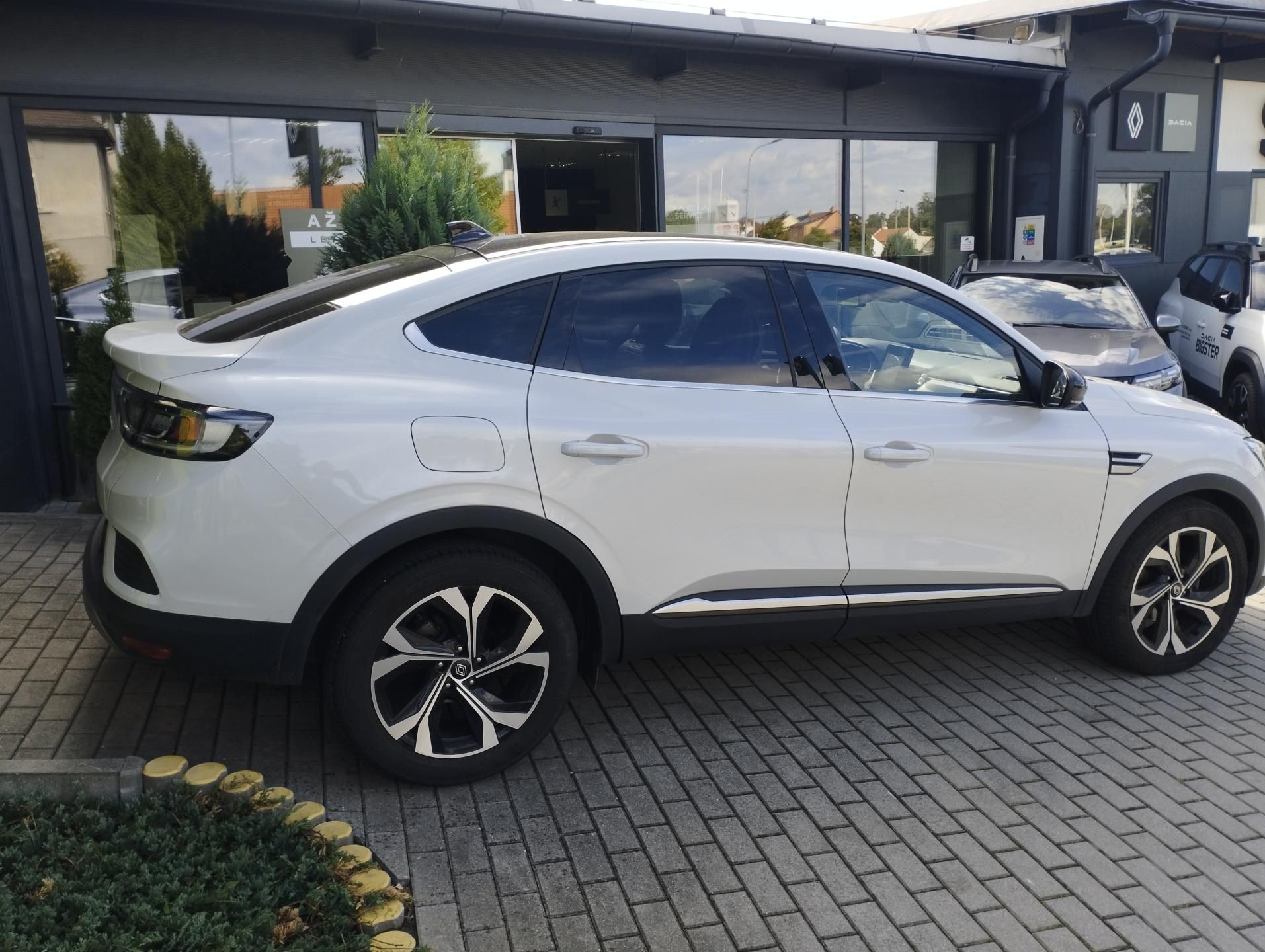 Renault Arkana, Techno mild hybrid 140 EDC - fotka 4