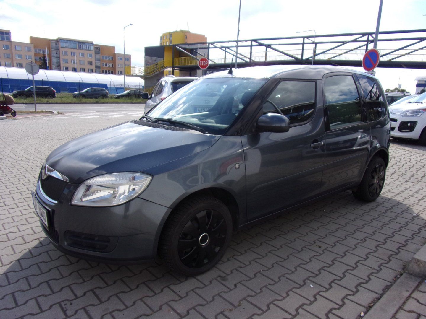 Škoda Roomster, 1,4i 16V Style - fotka 3