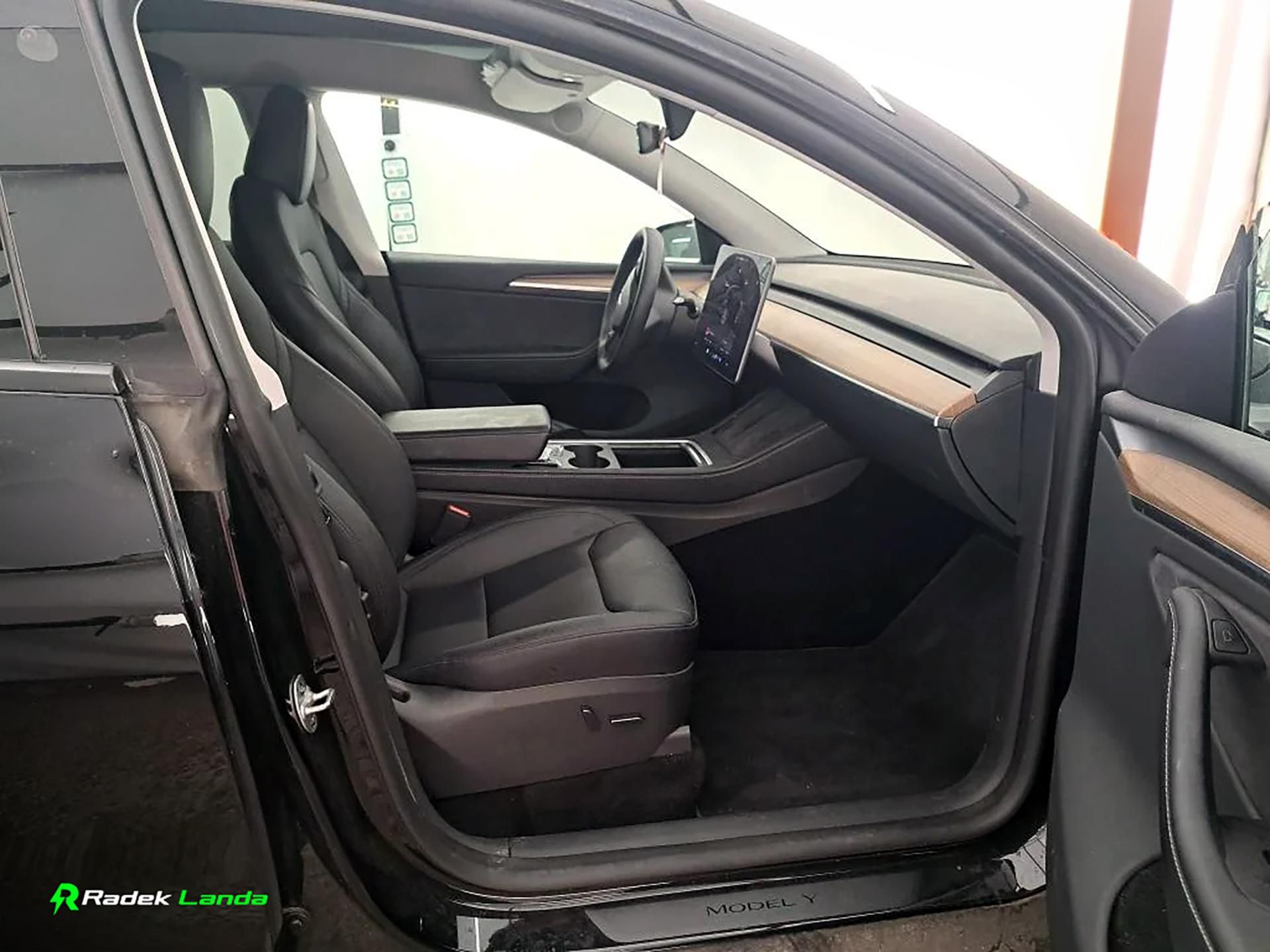 Tesla Model Y, AWD | Berlín | HW4 | 4×4 - fotka 5