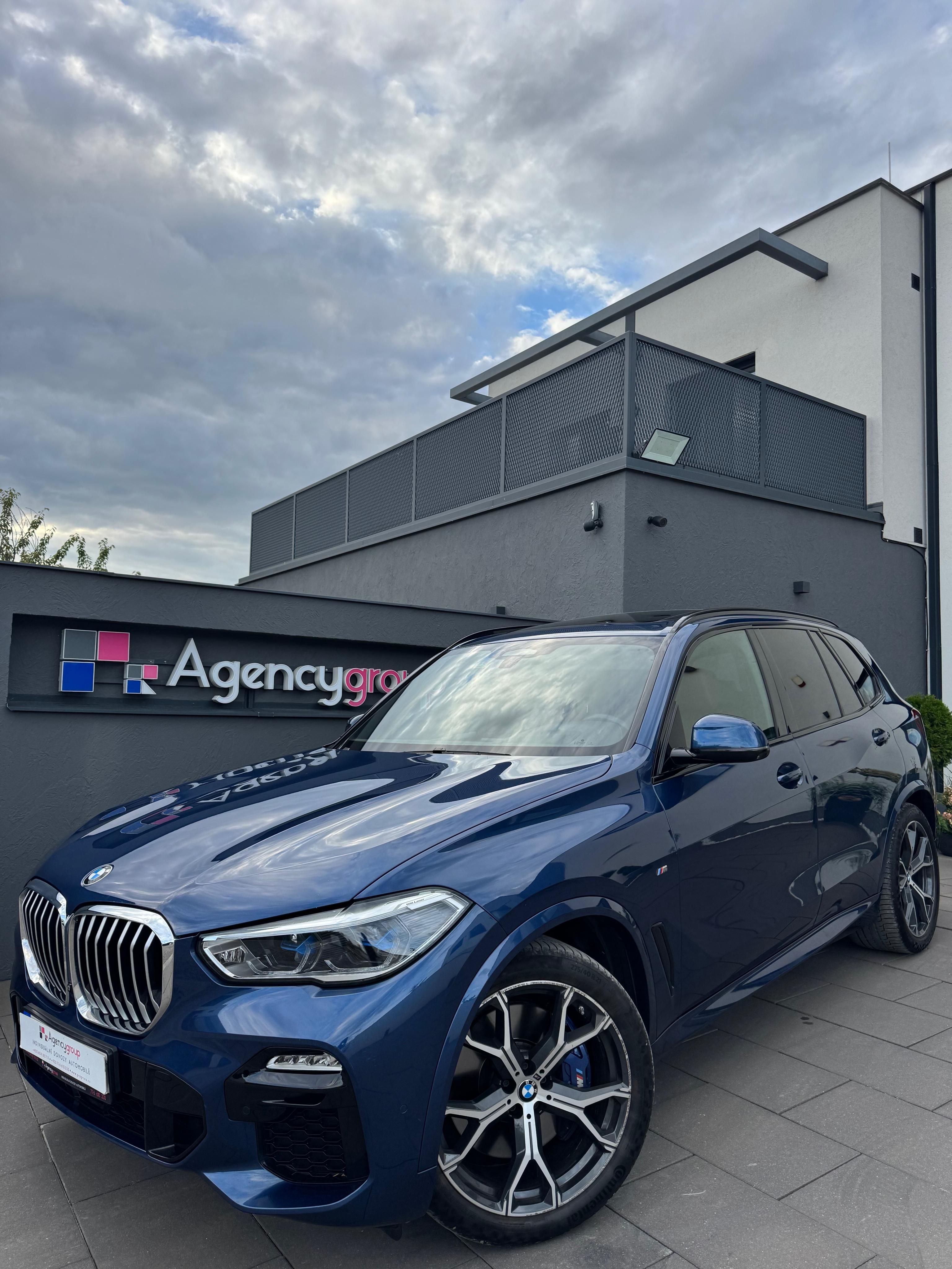 BMW X5, Mpack. DPH TOP VÝBAVA MASÁŽ - fotka 2