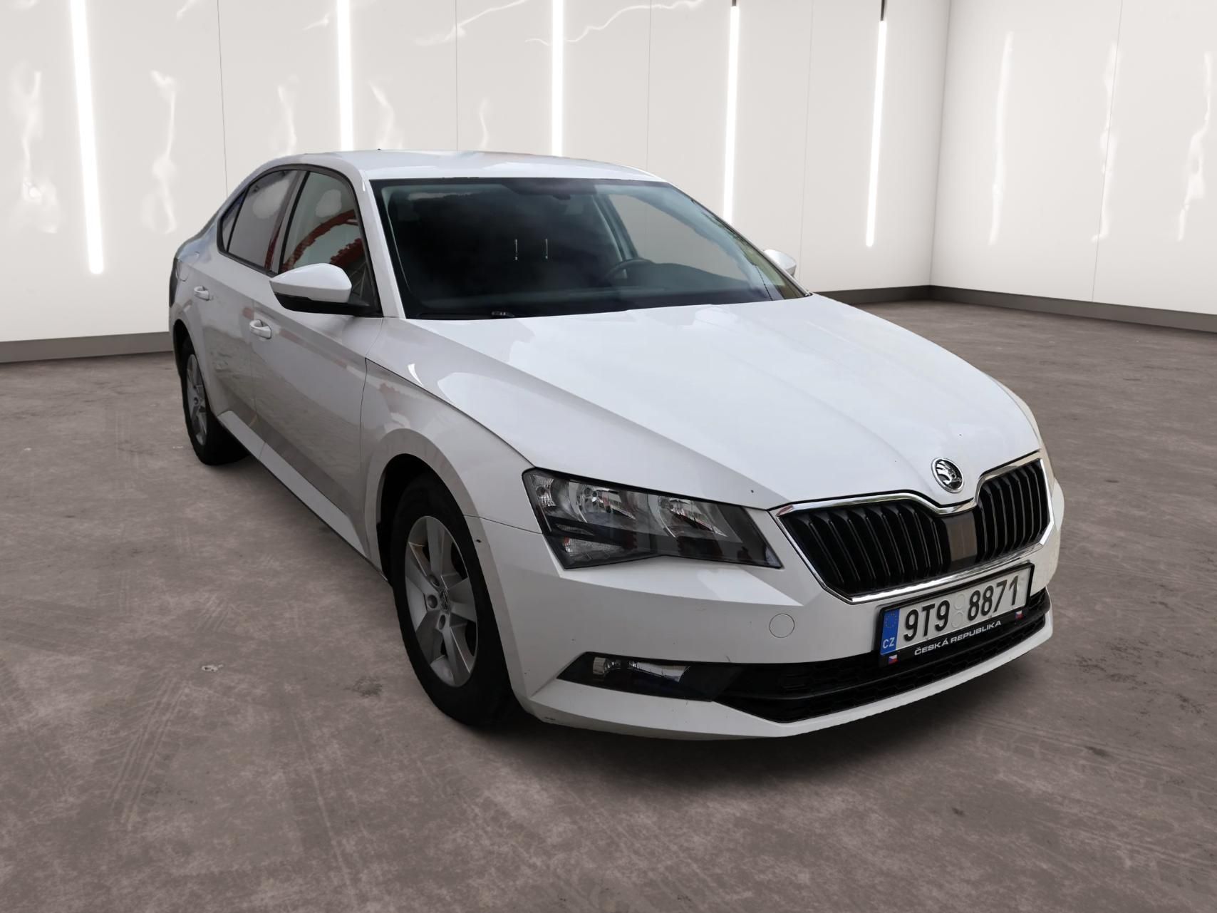 Škoda Superb - fotka 5