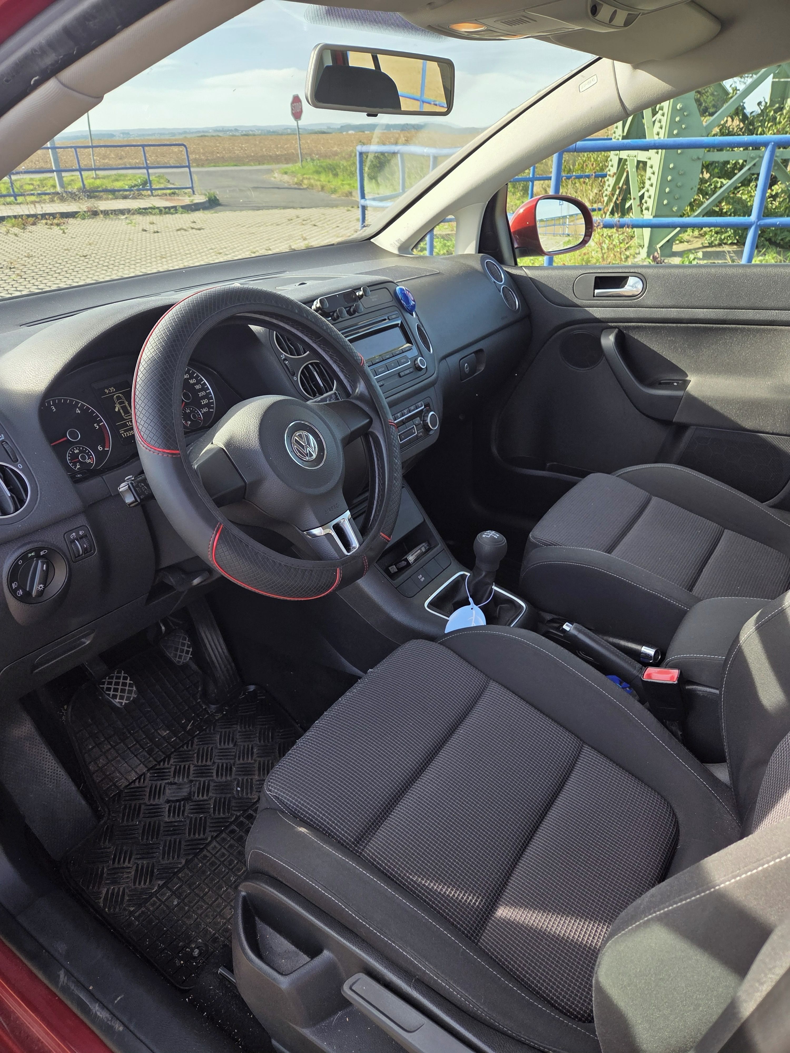 Volkswagen Golf Plus, 1,6 TDI Super stav - fotka 2