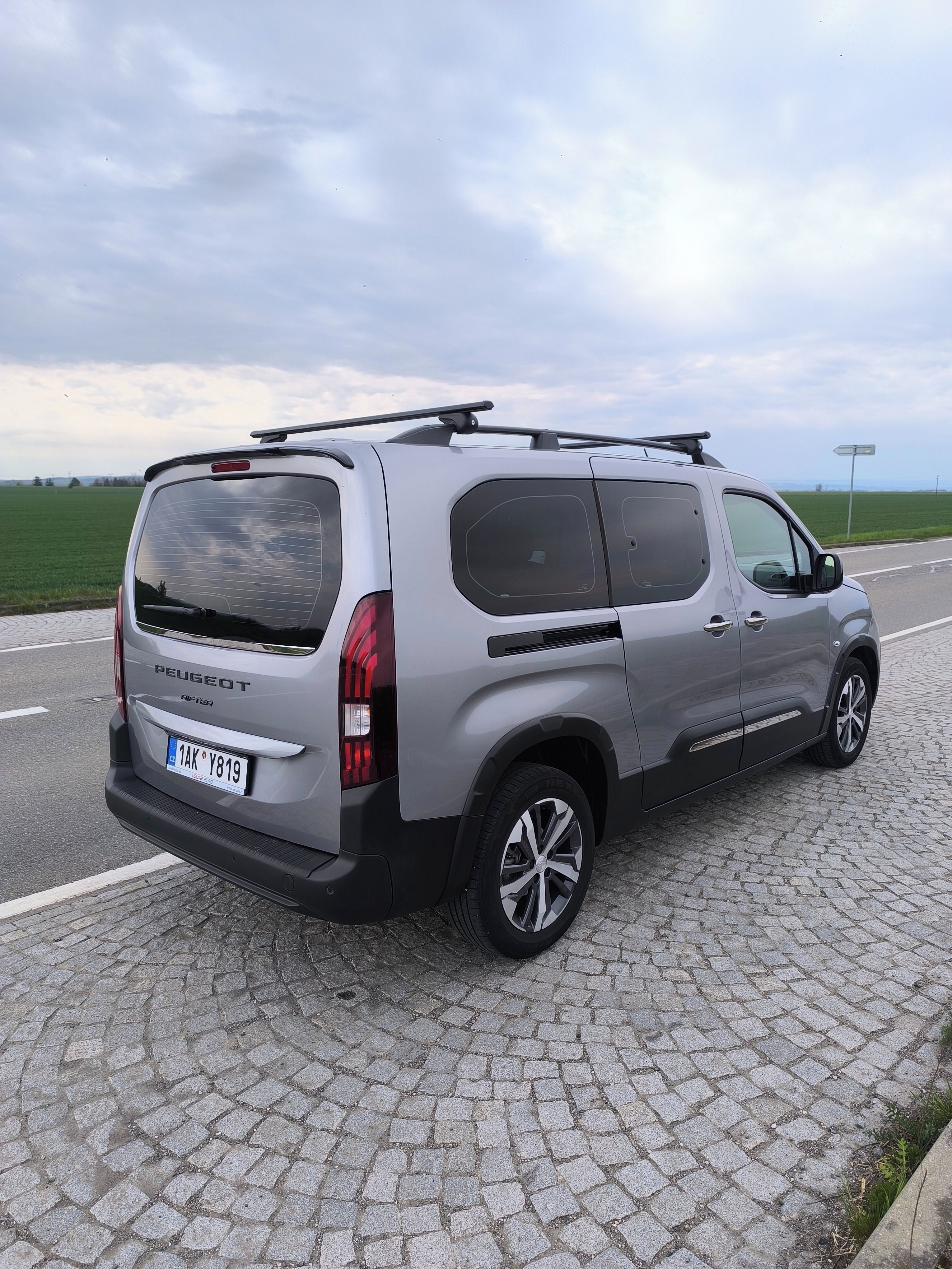 Peugeot Rifter, 1.5 HDI,96 KW/130 koni.7 mist - fotka 3