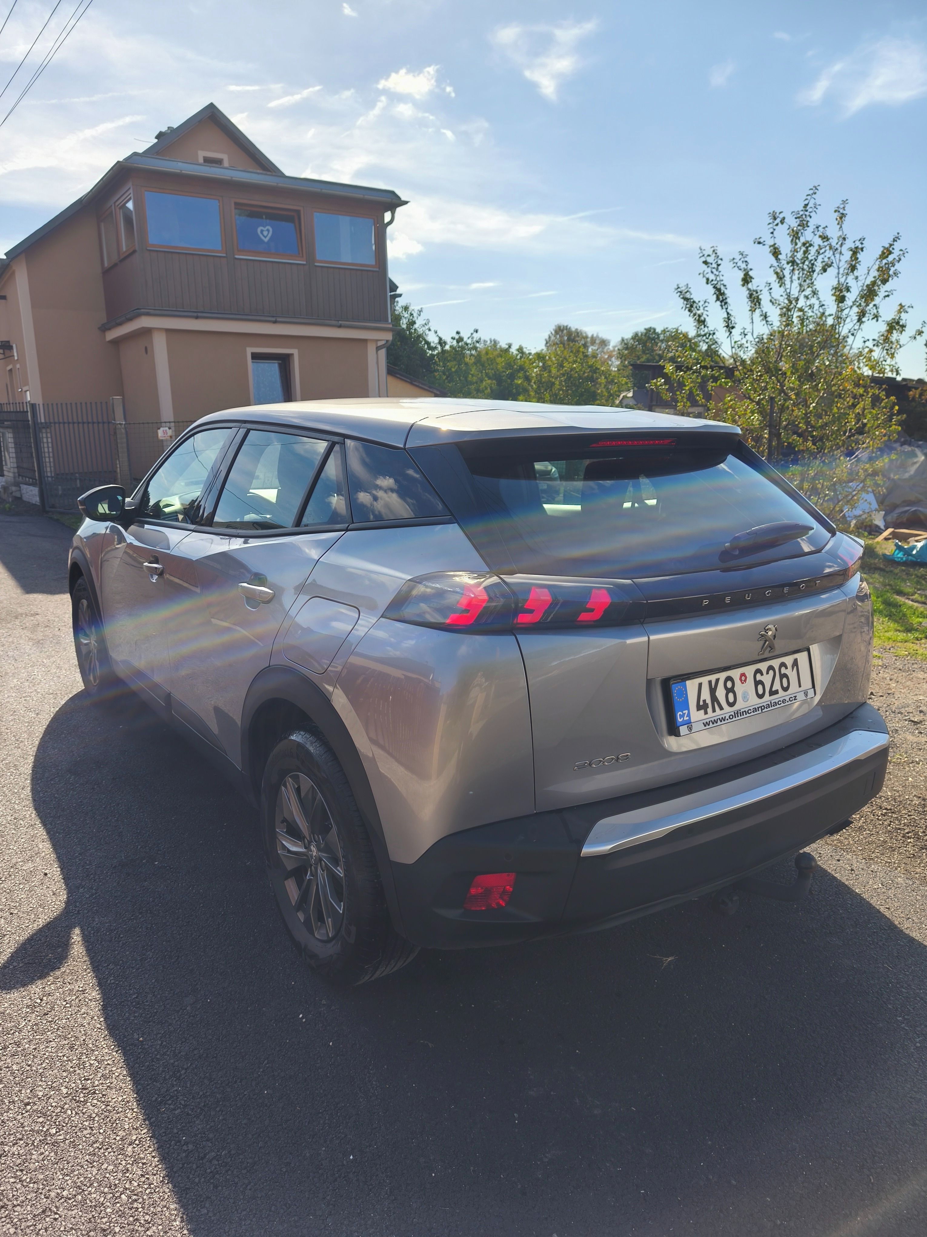 Peugeot 2008, 1,2 benzin - fotka 4