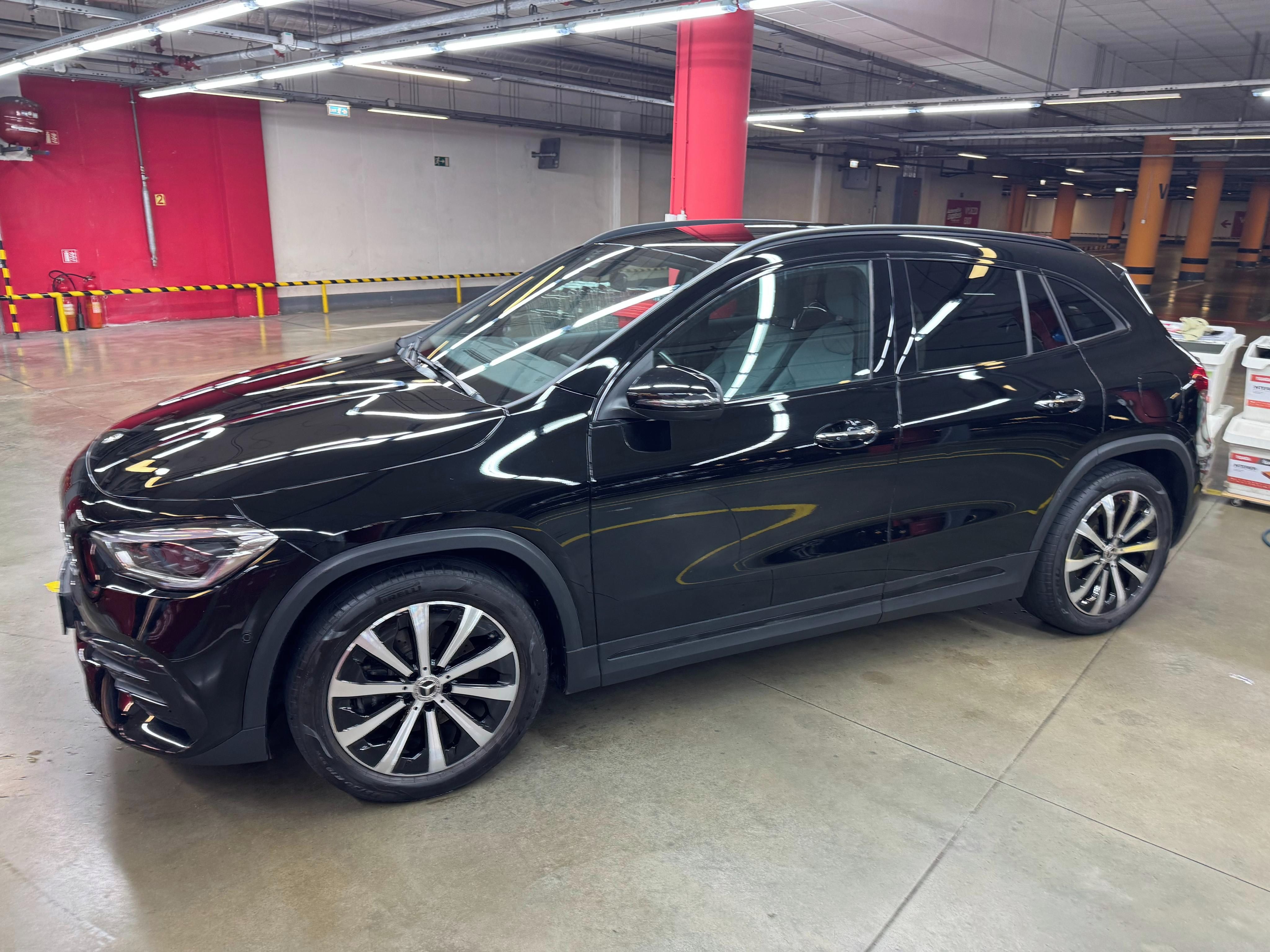 Mercedes-Benz GLA, GLA 200 D 4MATIC - fotka 2