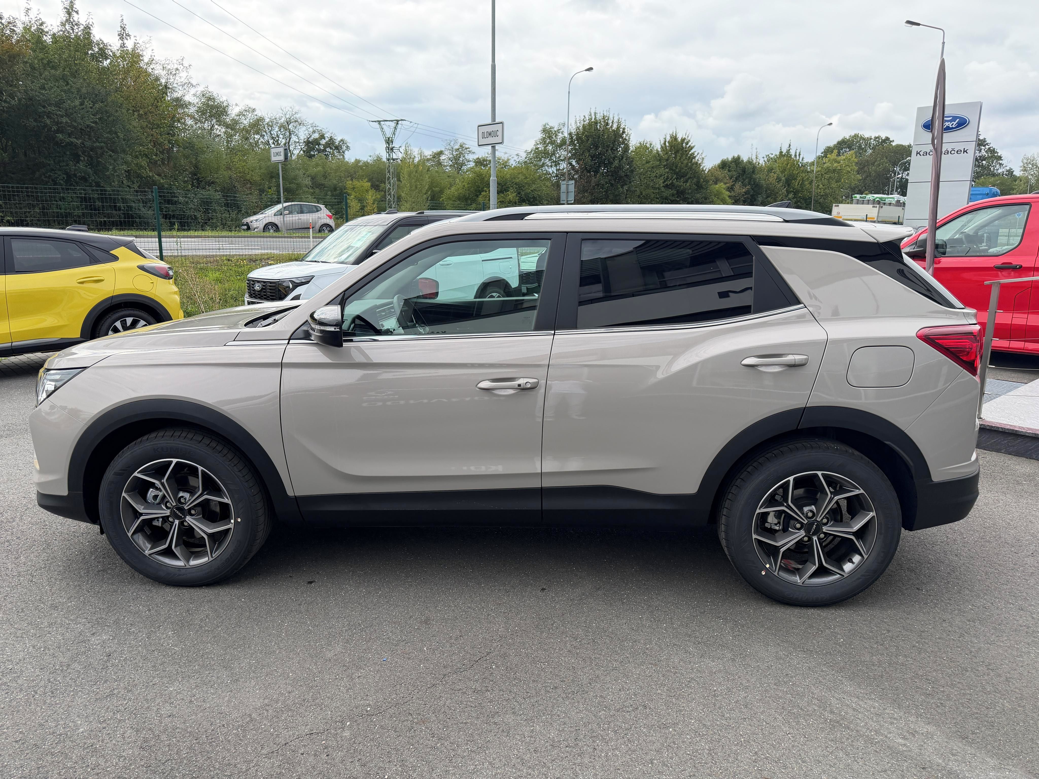 KGM Korando - fotka 6