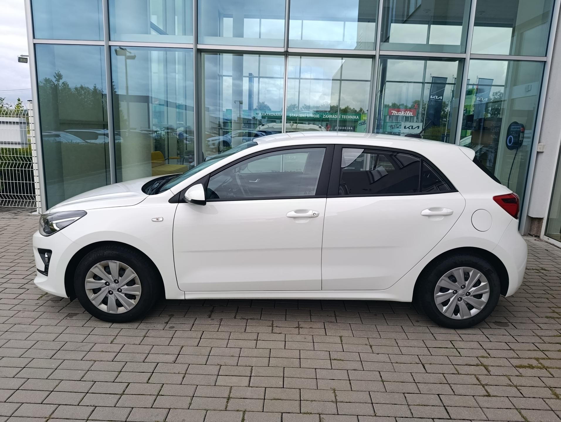 Kia Rio, 1.2. DPI 62KW ČR 1. MAJ - fotka 3