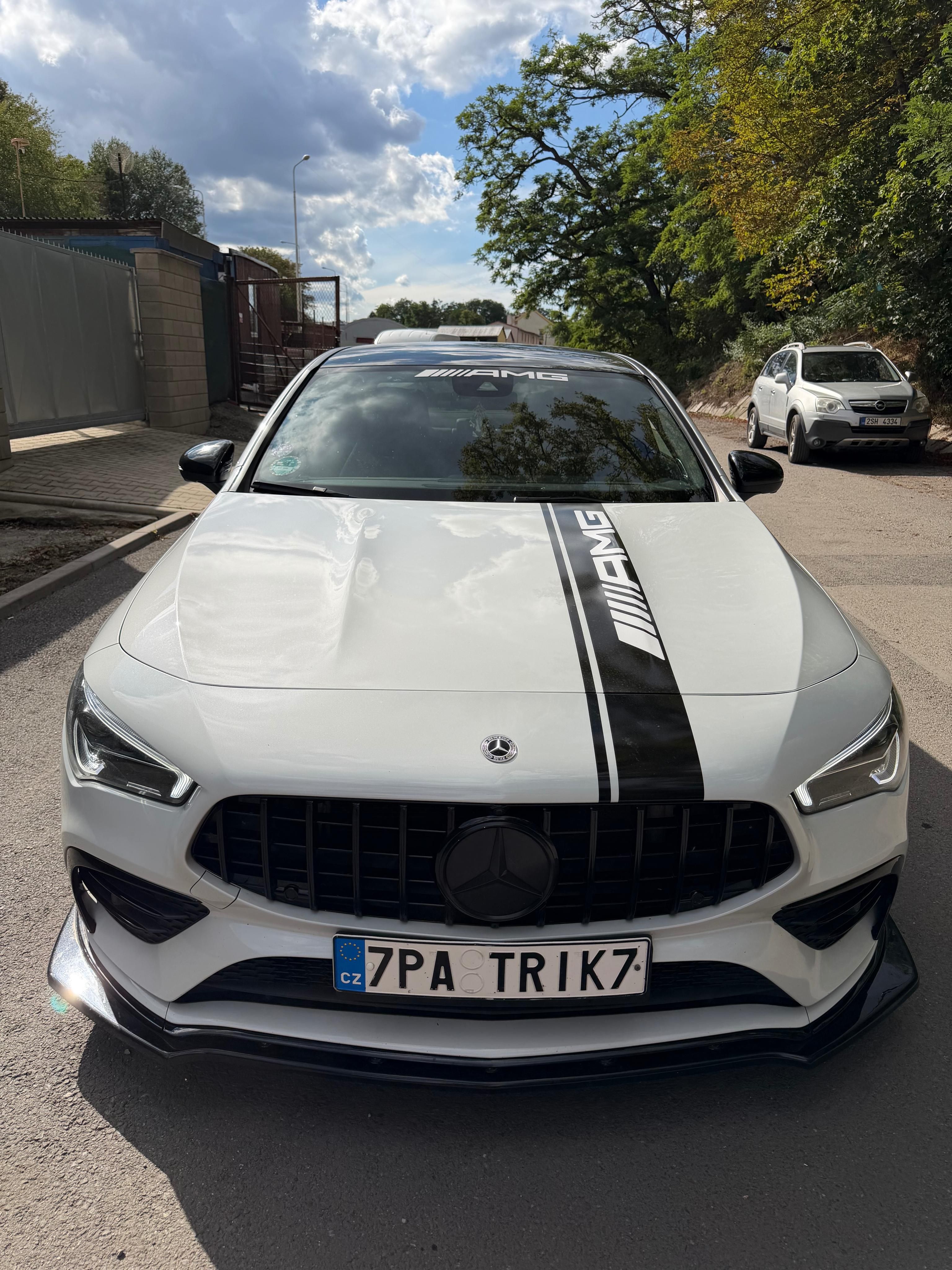 Mercedes-Benz CLA, Mercedes-Benz CLA 35 AMG - fotka 2