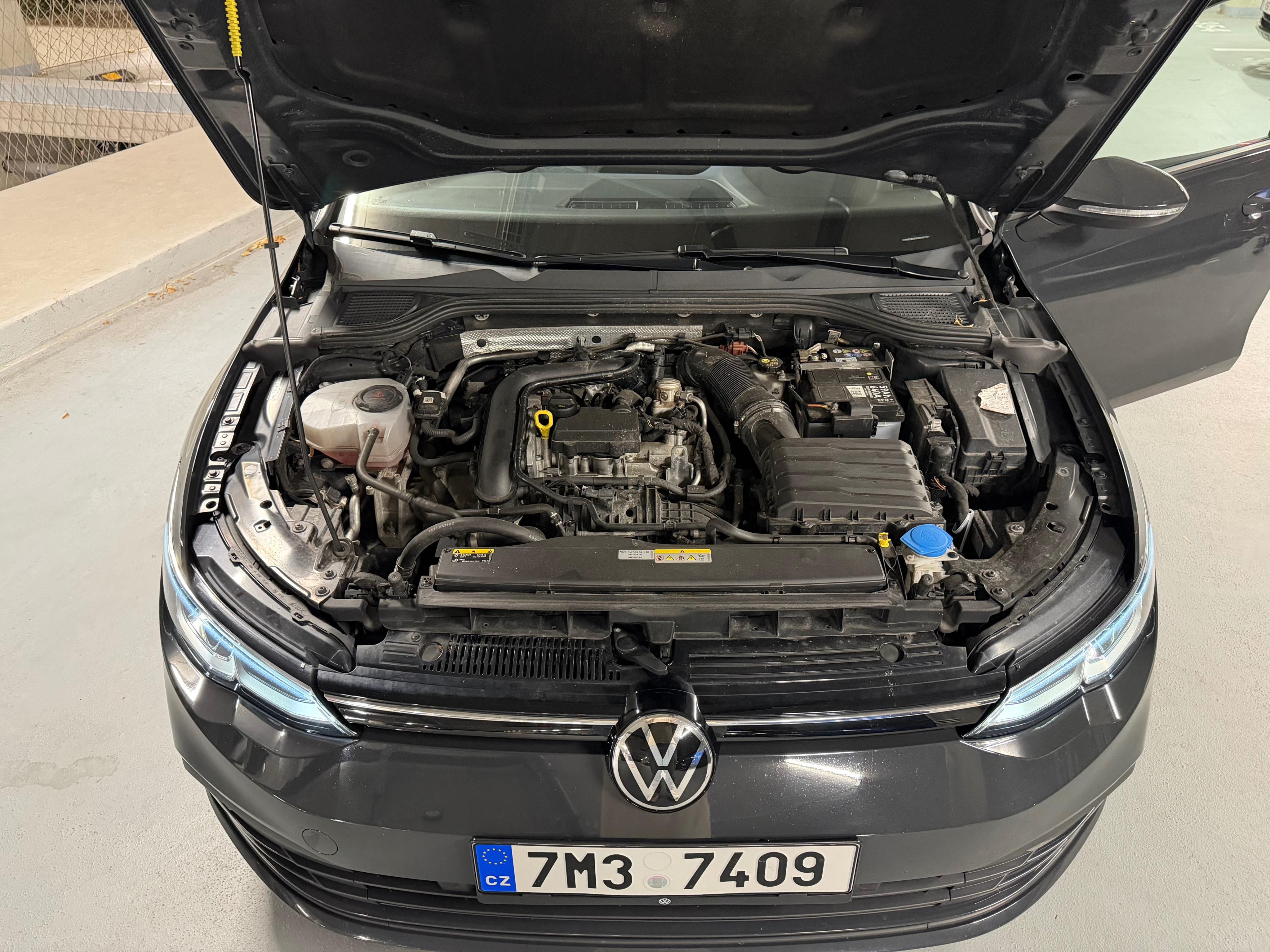 Volkswagen Golf, Golf VIII 1.0 TSI 81Kw Man - fotka 6