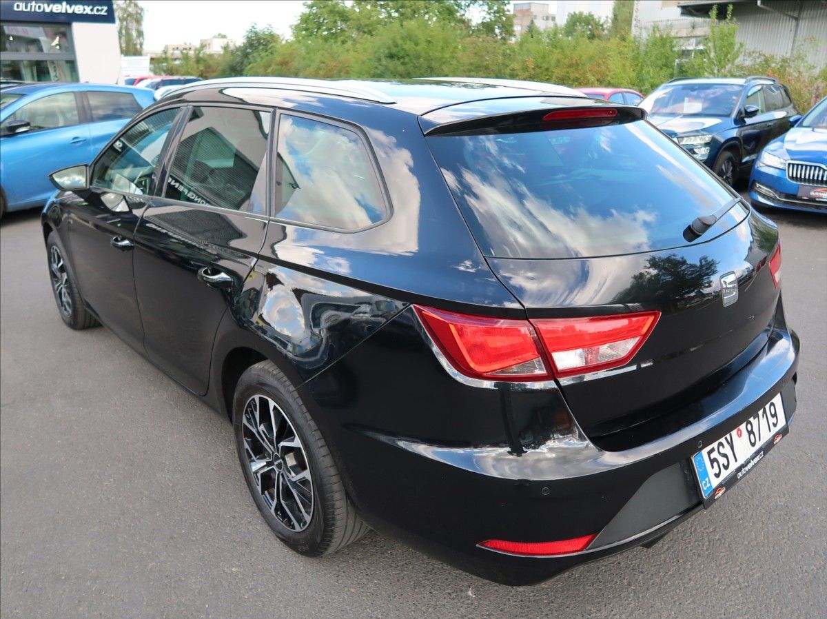 Seat Leon, 1,6 TDi,85kW,Navi,tempomat - fotka 4