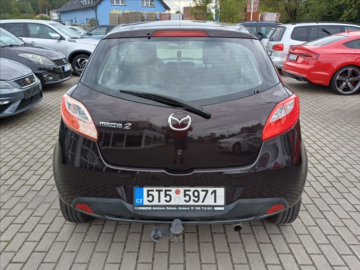 Mazda 2, 1,4 + Zimní kola, 1. majitel - fotka 5