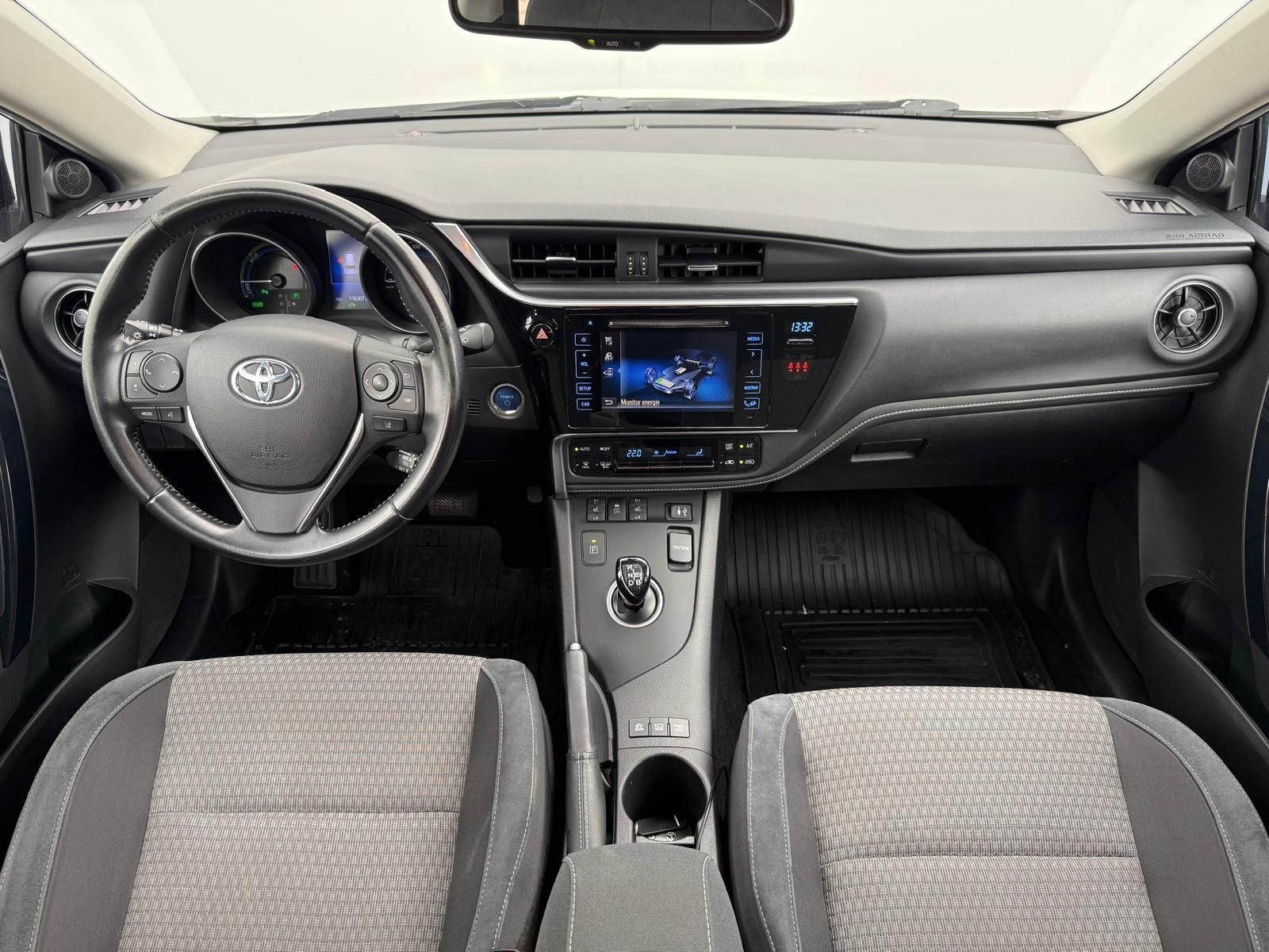 Toyota Auris, 1.8 HSD e-CVT Selection - fotka 5