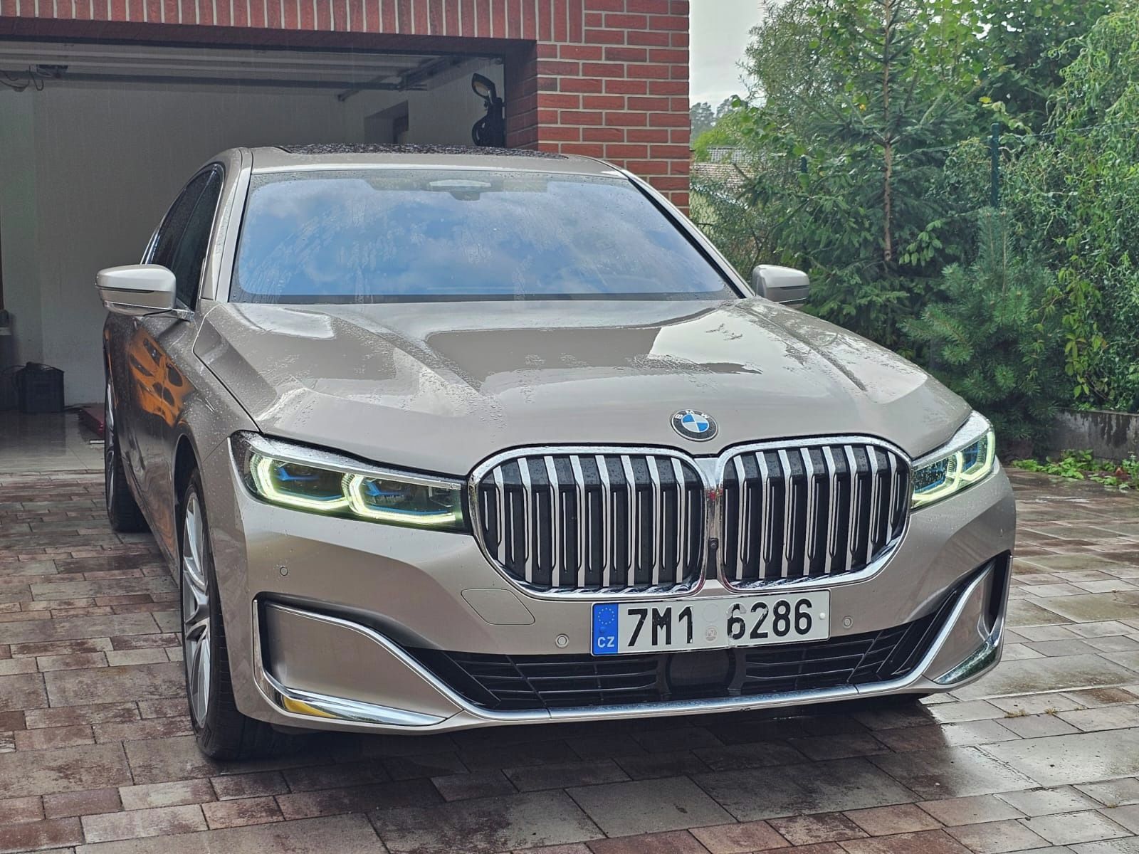 BMW Řada 7, BMW730, 210kW Individual,70tis