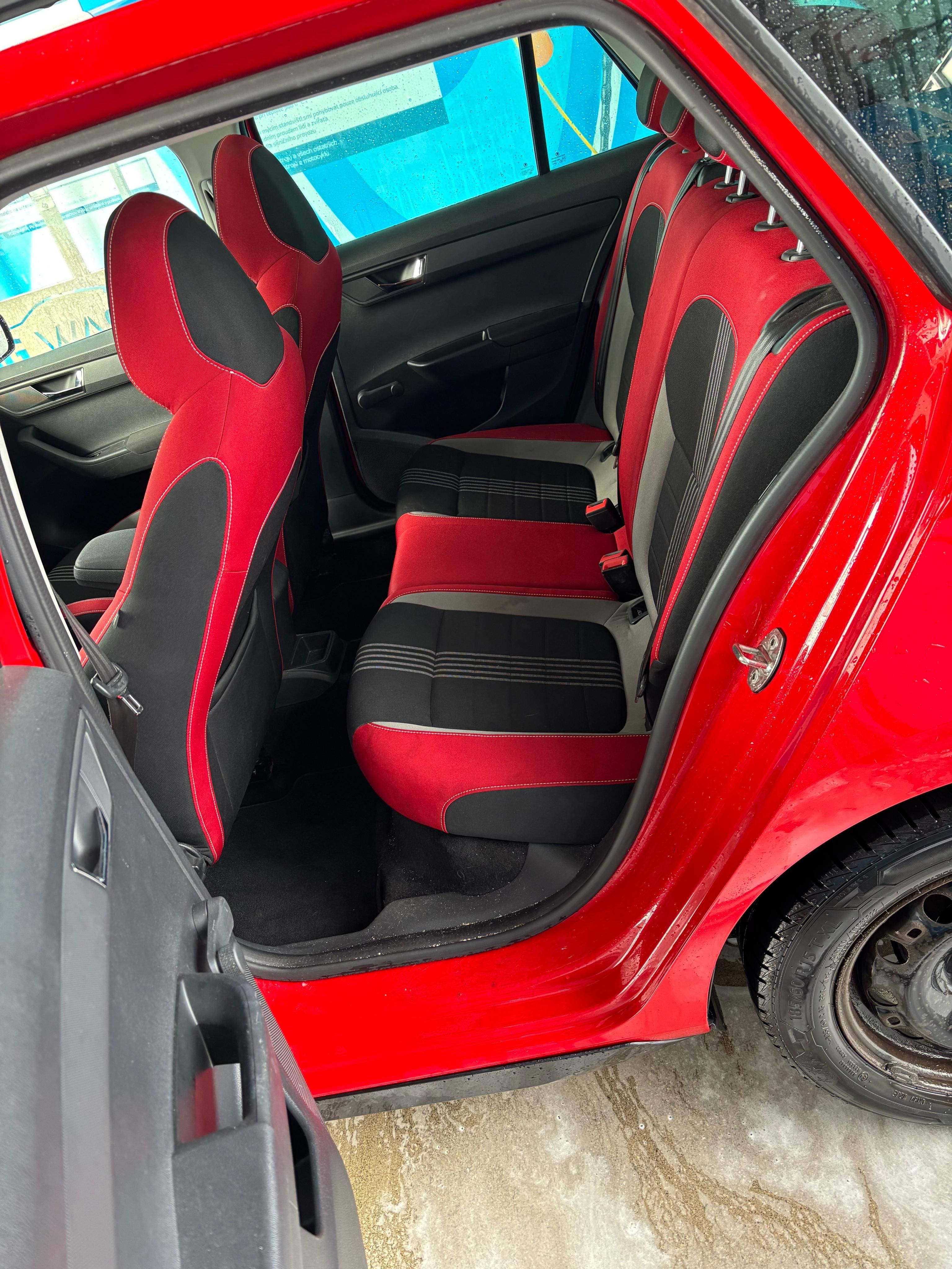 Škoda Fabia, 1.2 benzin Monte Carlom - fotka 3