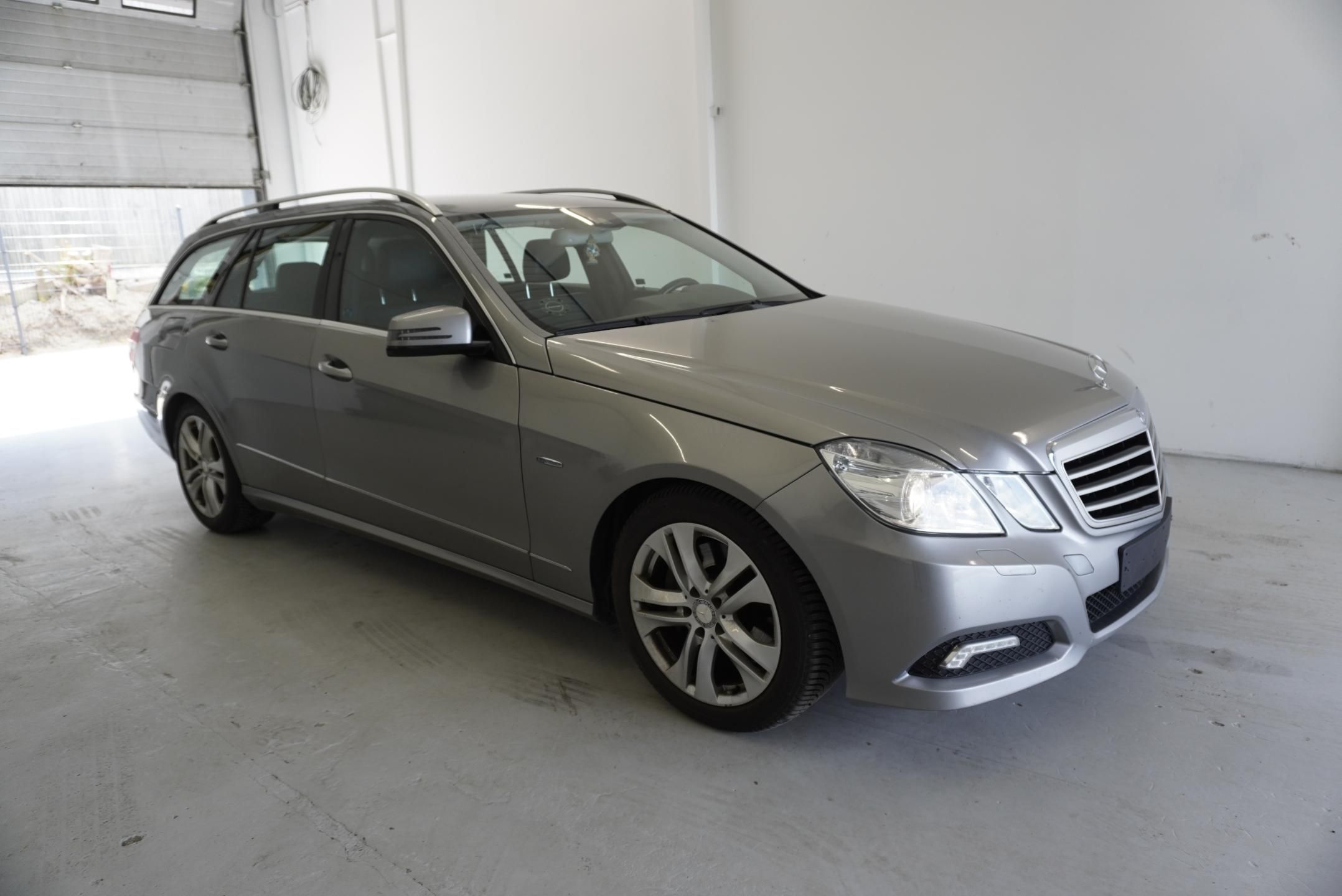 Mercedes-Benz Třídy E, E350 3,0 CDI AVANTGARDE AUT. - fotka 3