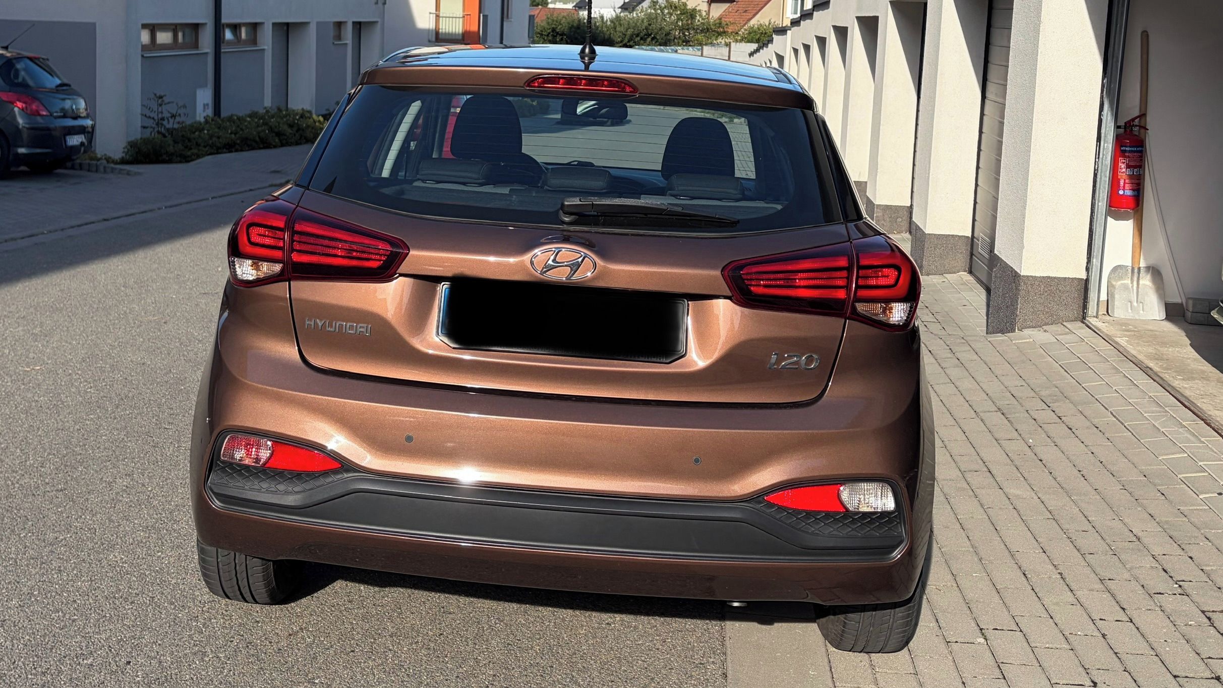Hyundai i20, Hyundai i[telefon skryt] km) - fotka 4