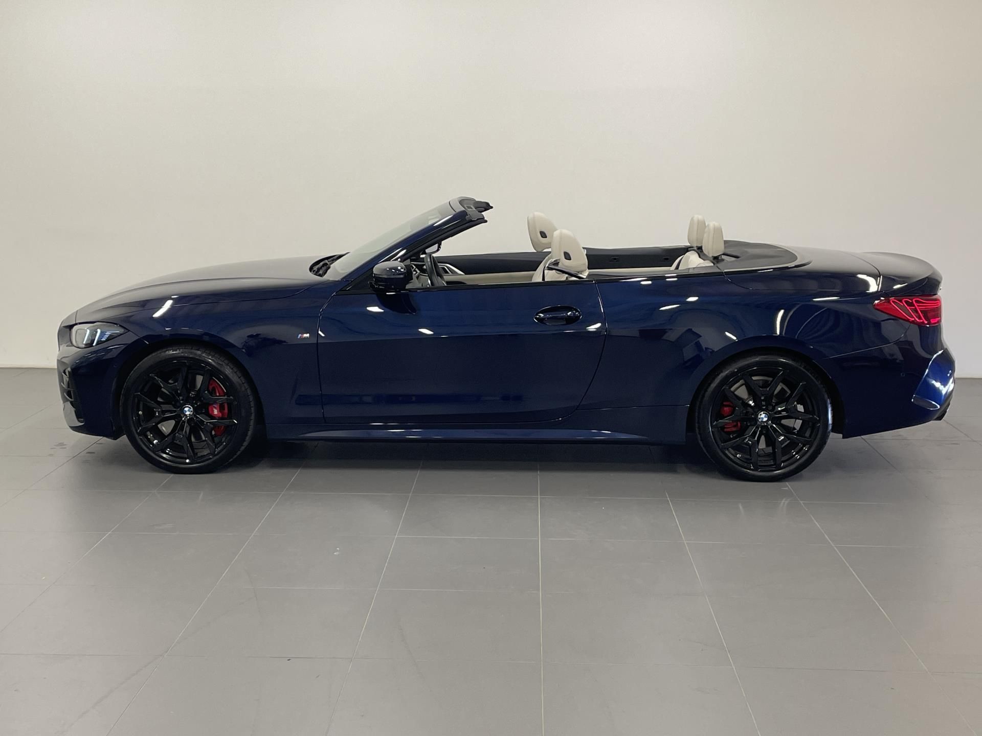 BMW Řada 4, 430i xDrive Cabrio M PRO - fotka 5