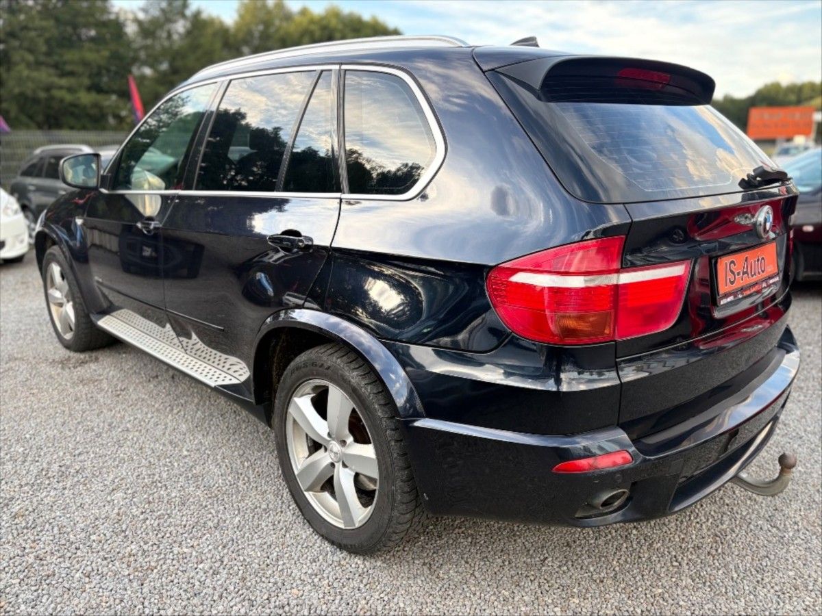 BMW X5, 3,0 SD  4X4  7 MÍST - fotka 4