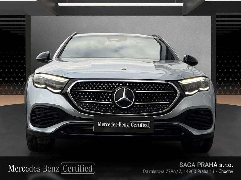 Mercedes-Benz Třídy E, Třída E 220 d 4MATIC All-Terra - fotka 2