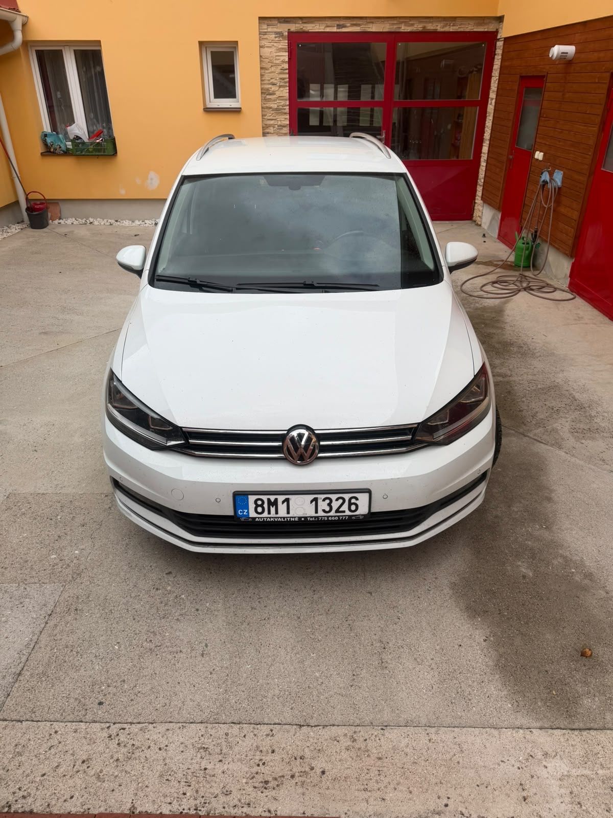 Volkswagen Touran, 2.0 TDI 7 míst - fotka 2