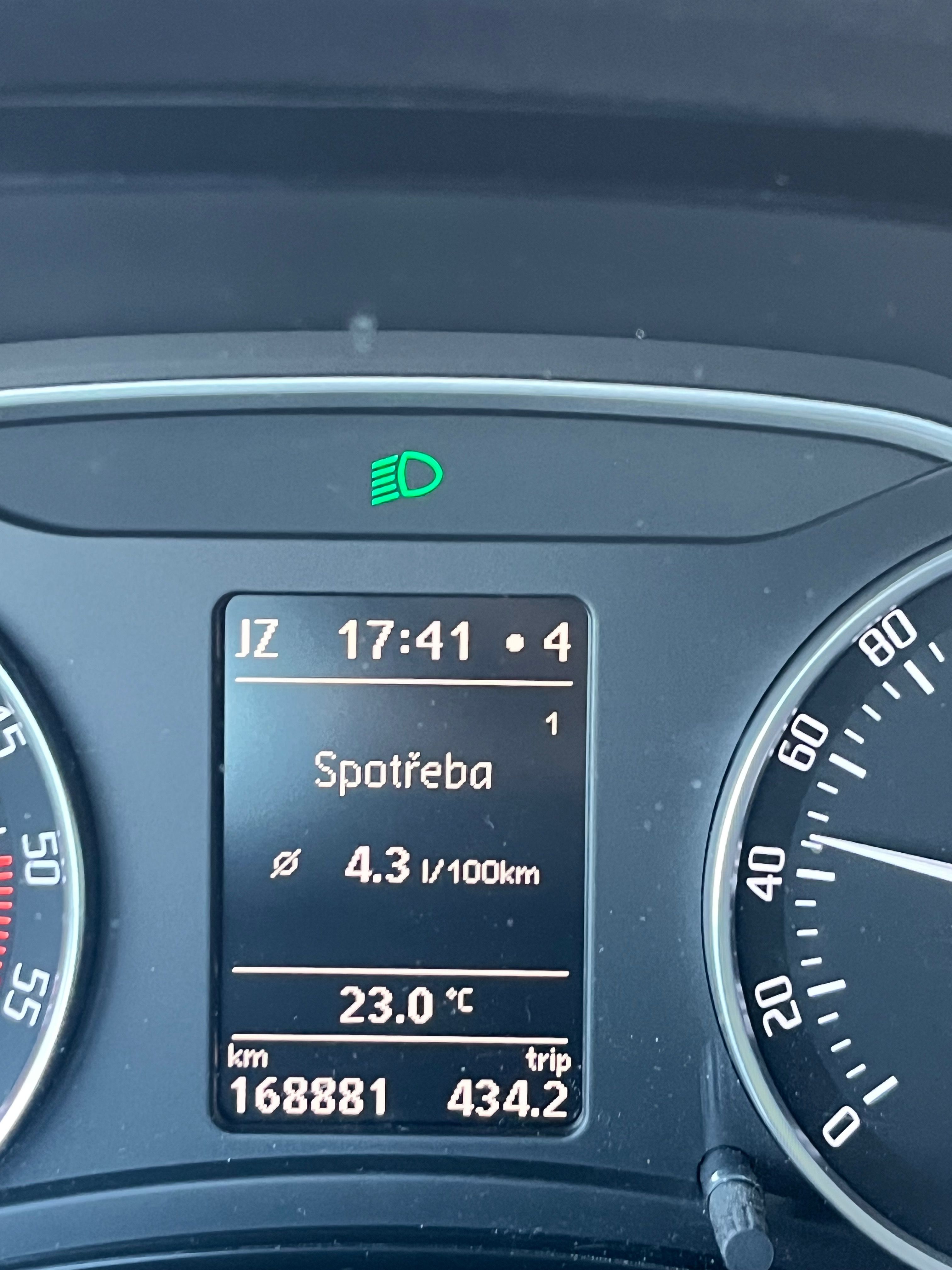 Škoda Octavia, Servisováno ve Škodovce - fotka 5
