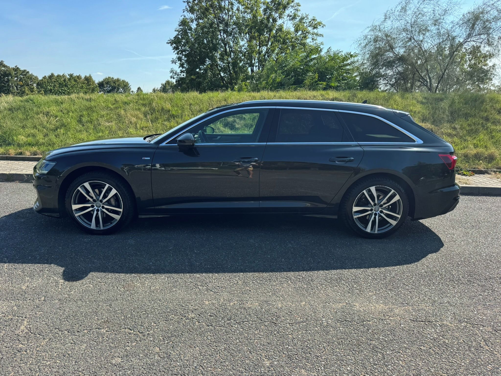 Audi A6, 4.0TDI 150kW / S-LINE / PANORA - fotka 6
