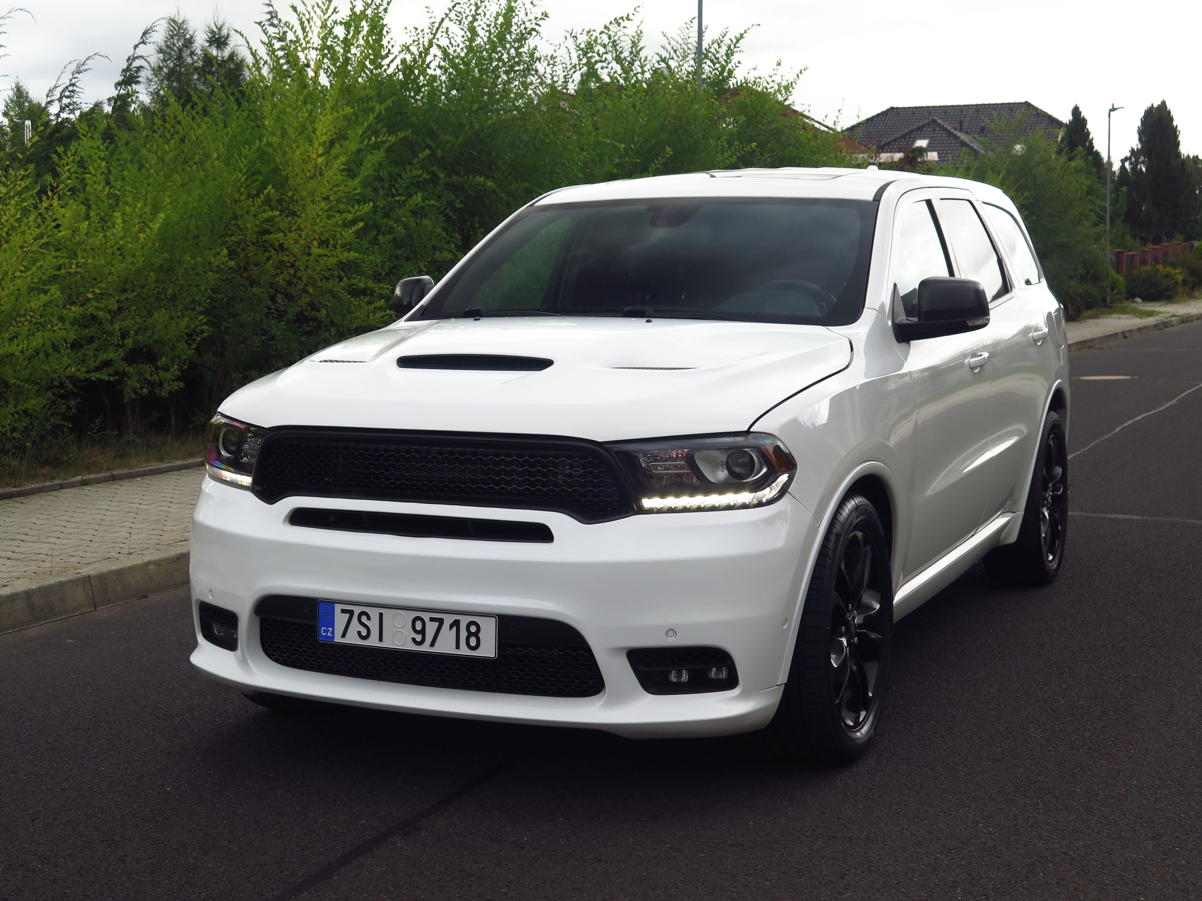 Dodge Durango, 5.7 HEMI V8 SRT vzhled - DPH - fotka 3