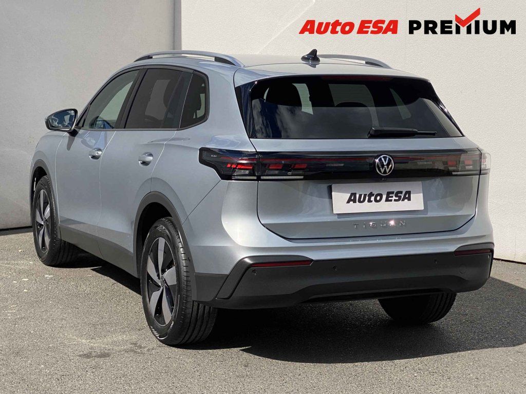 Volkswagen Tiguan, 1.5 eTSi,1.maj,ČR,AT - fotka 6