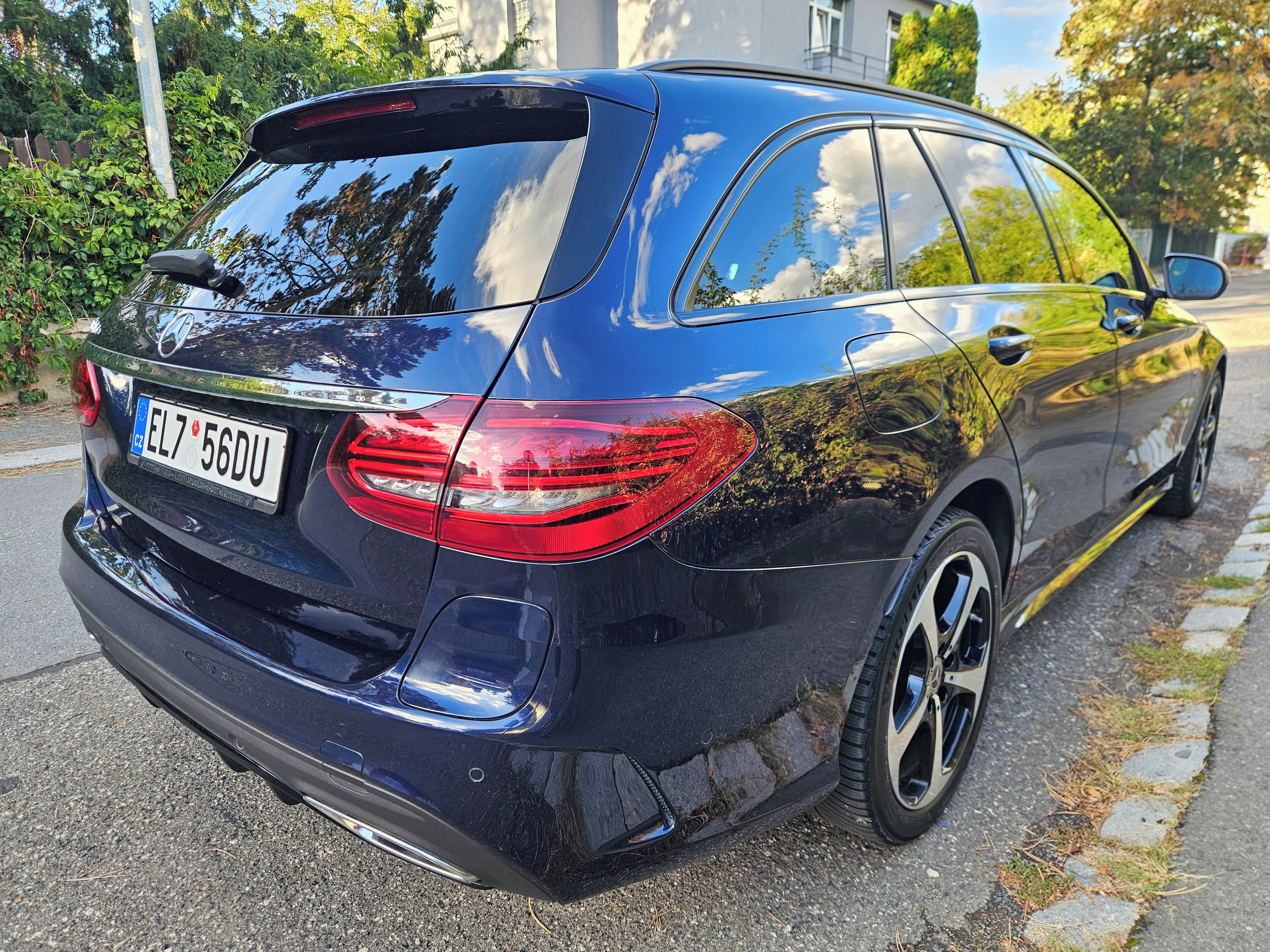 Mercedes-Benz Třídy C, C300de, kombi, AMG line, tažné - fotka 6