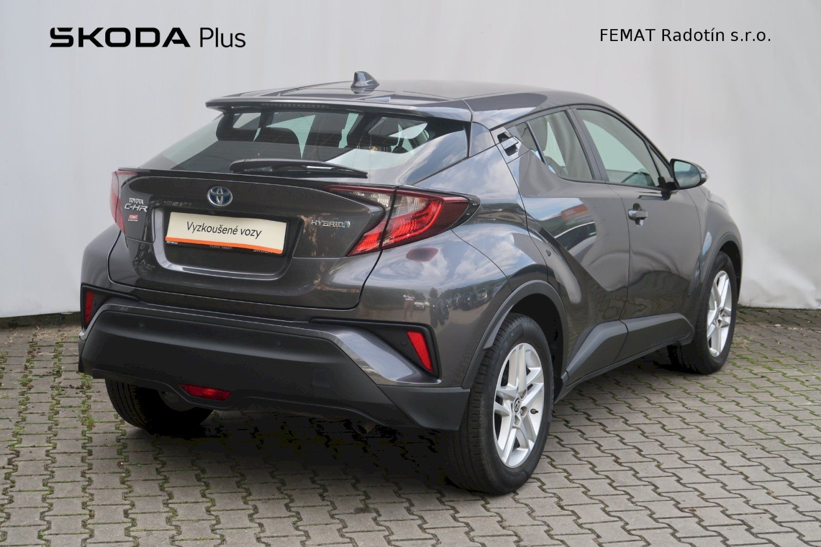 Toyota C-HR, C-HR 1,8 E-CVT /90 kW COMFORT - fotka 2