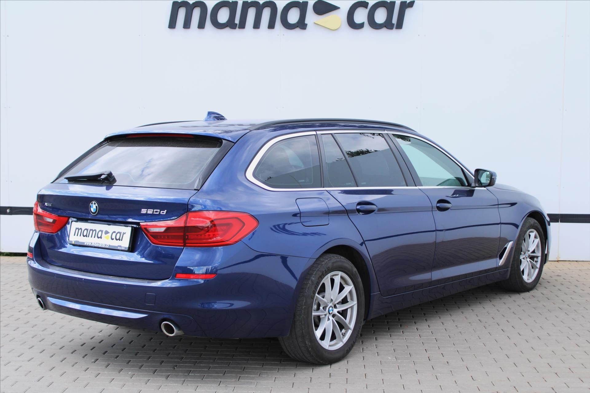 BMW Řada 5, 520d xDrive 140kW SERVIS. KN. - fotka 3