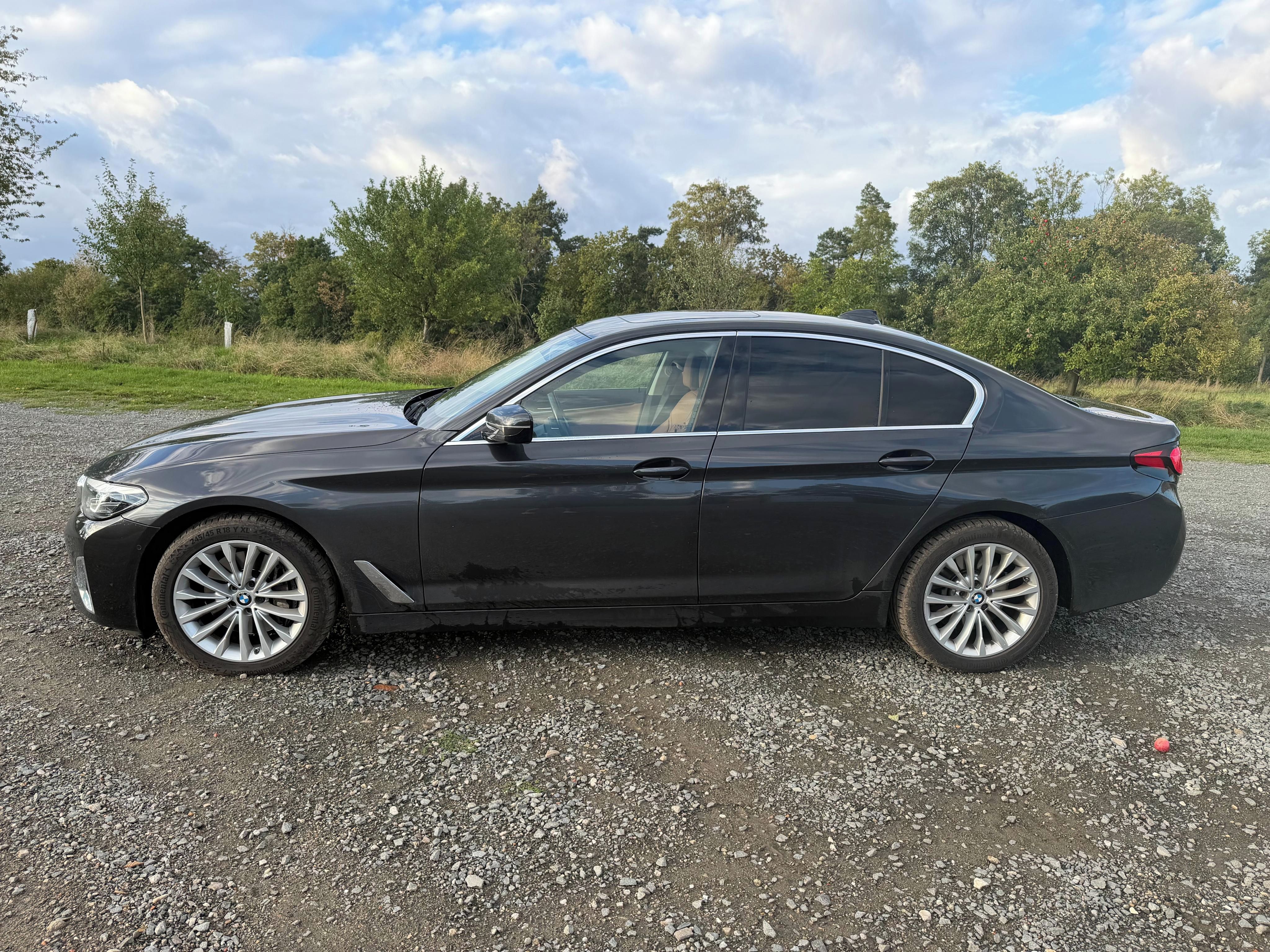 BMW Řada 5, 530d xDrive G30 LCI | 286PS | - fotka 6