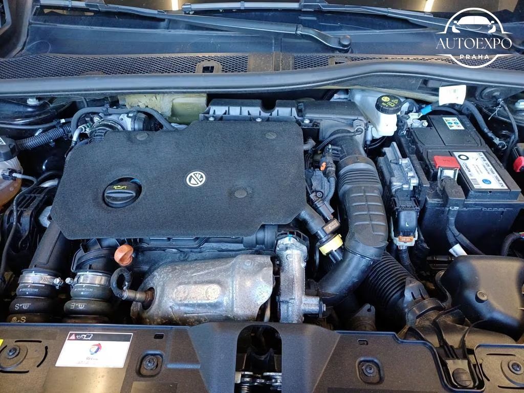 Peugeot 2008, 2008 GT BlueHD - fotka 5