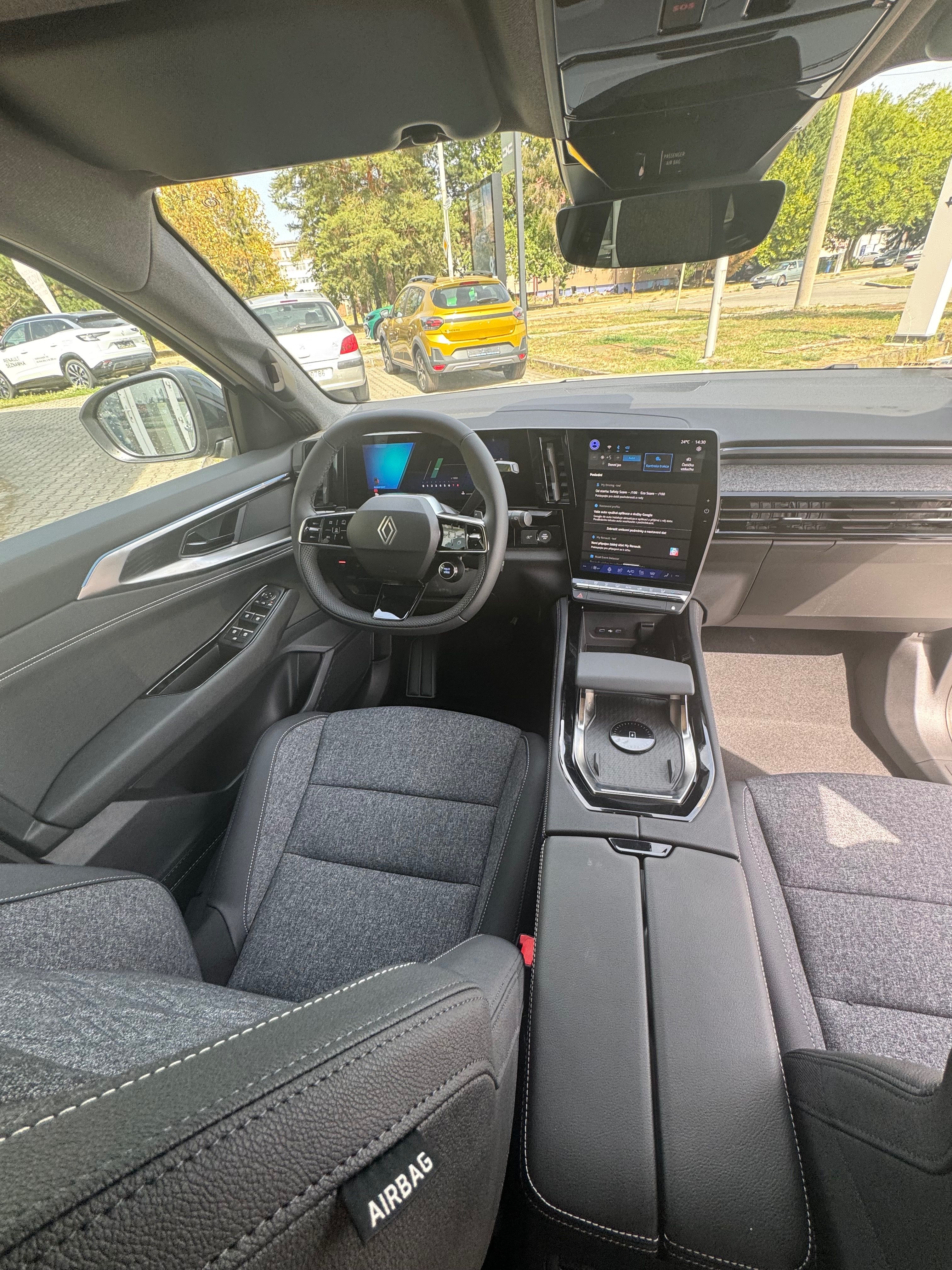 Renault Austral, techno mild hybrid 150 auto - fotka 5